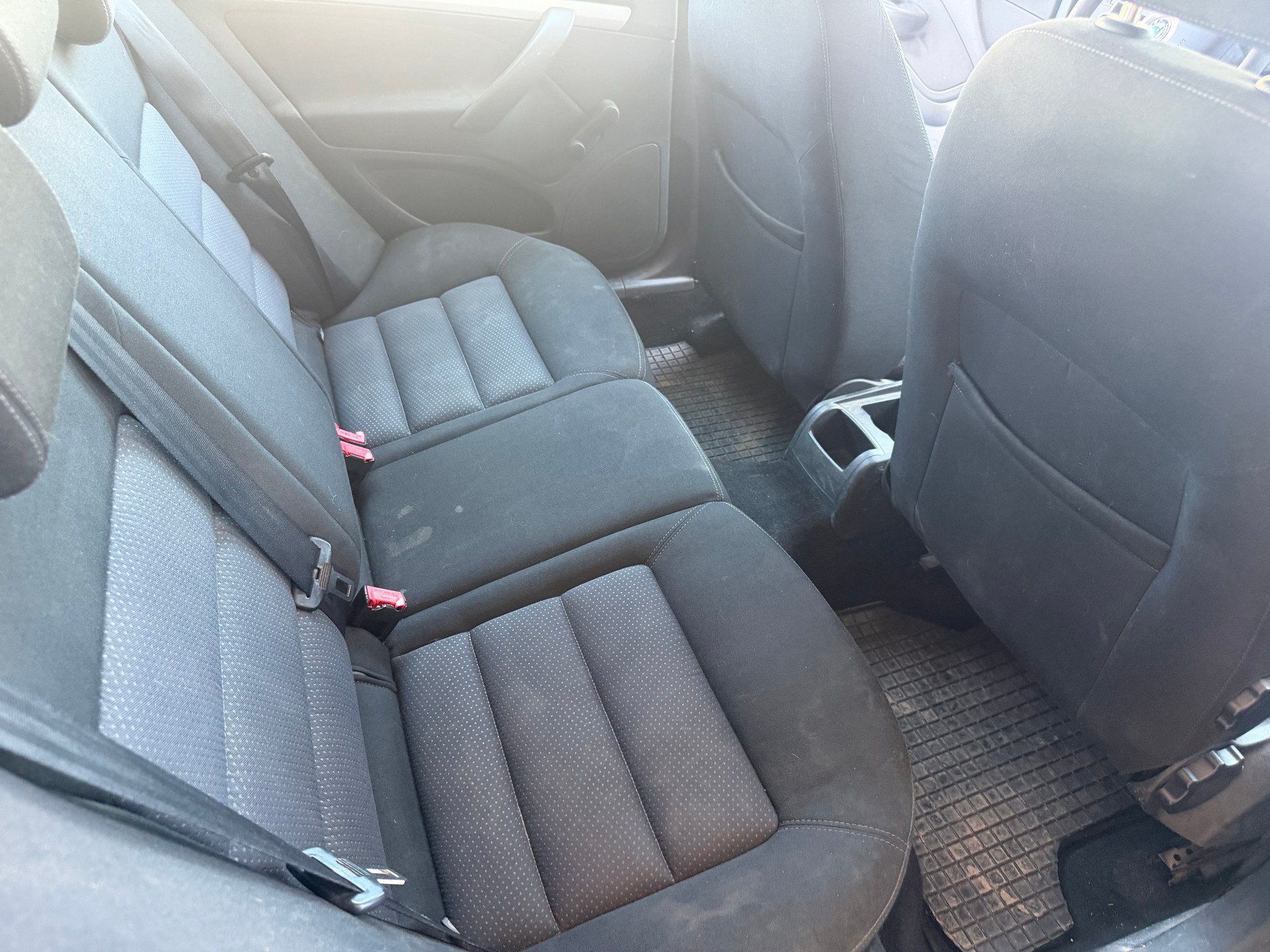 SKODA Octavia 1.9 TDI Swiss Adventure 4x4-image-7