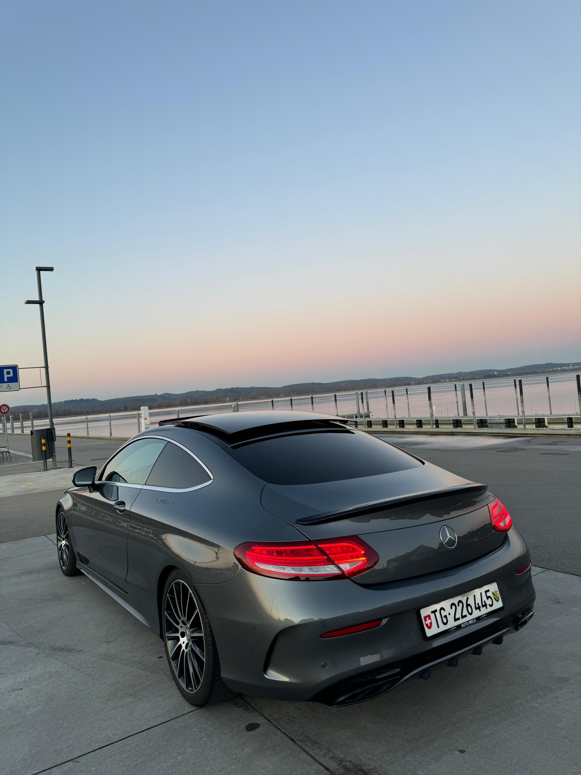 MERCEDES-BENZ C 250 d AMG Line-image-1