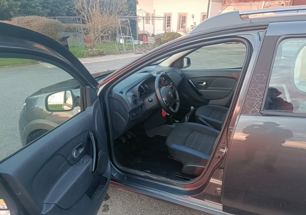 DACIA 0.9 TCe Stepway E6c S/S-image-1
