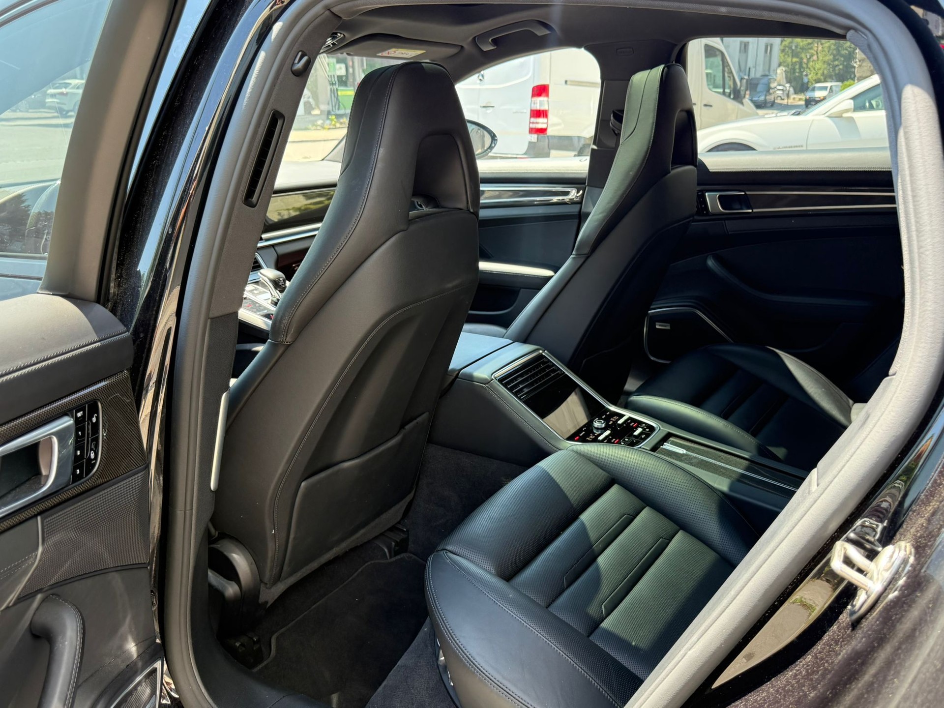 PORSCHE Panamera 4S Executive PDK-image-9