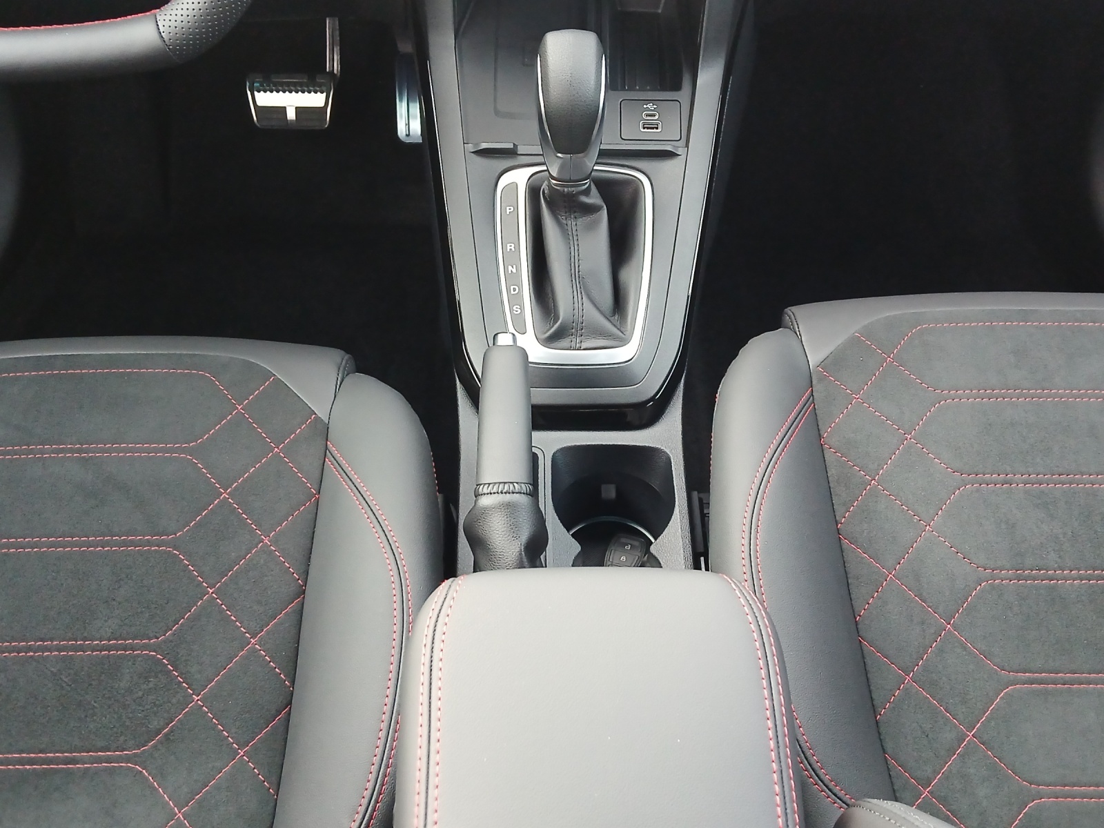FORD Puma 1.0 EcoB Hybrid 155 ST-Line X-image-9