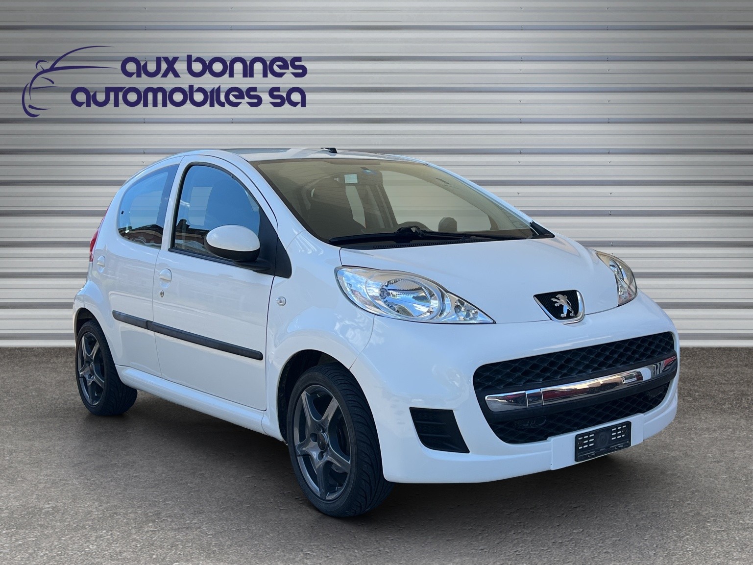 PEUGEOT 107 1.0 Trendy-showroom-element-2
