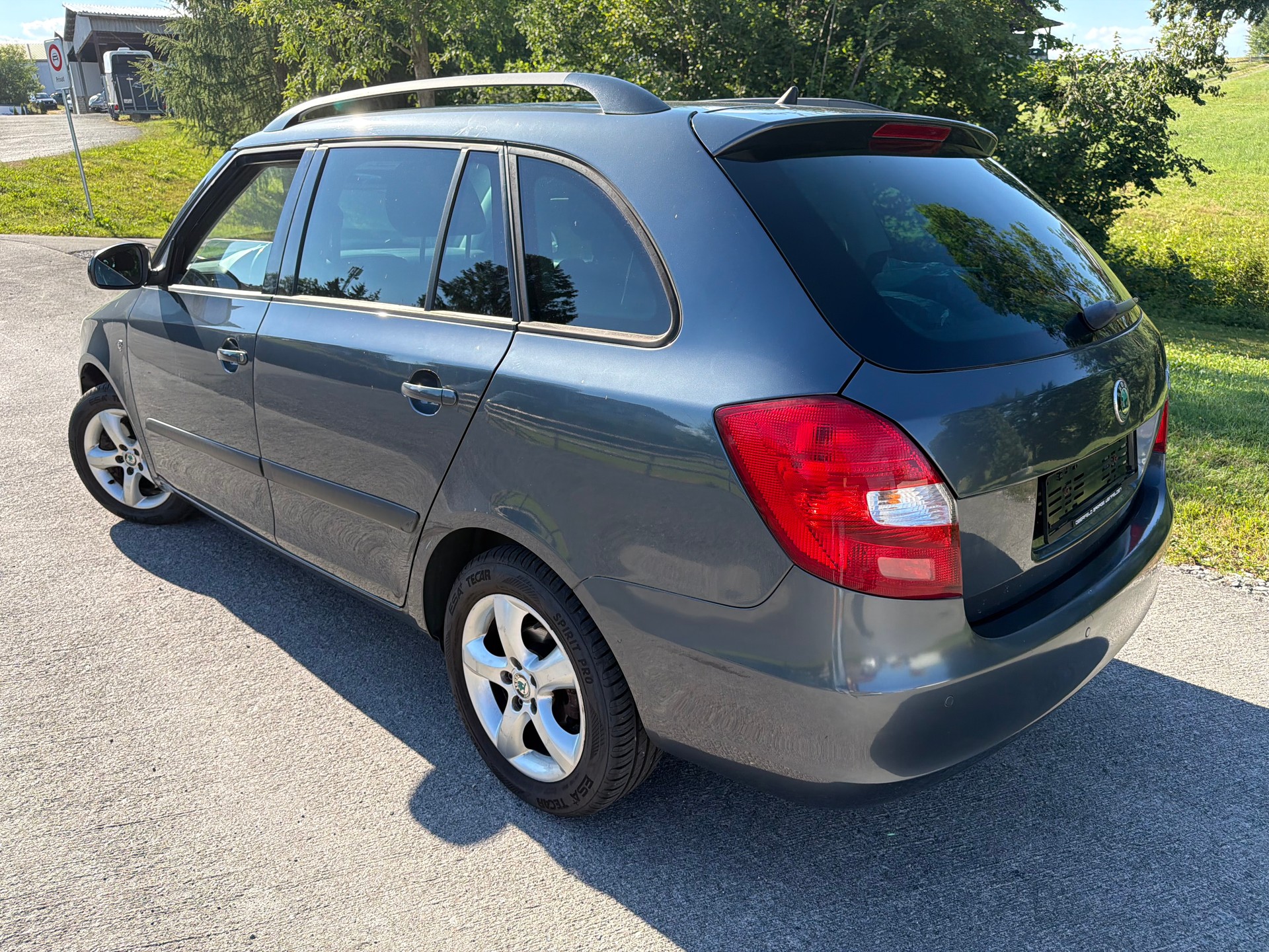 SKODA Fabia 1.2 TSI Ambiente-image-2
