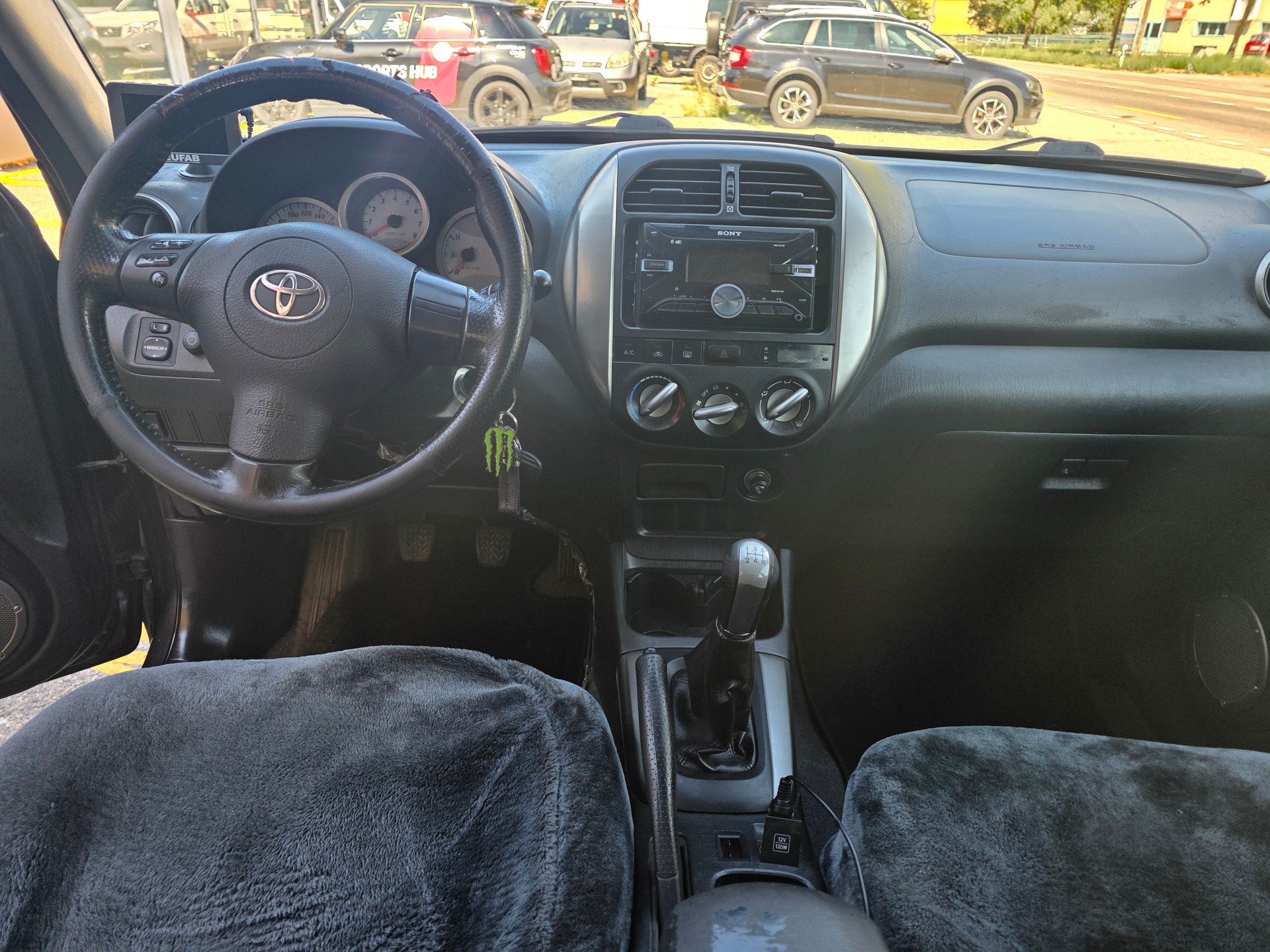 TOYOTA RAV-4 2.0 16V Mountain-image-11