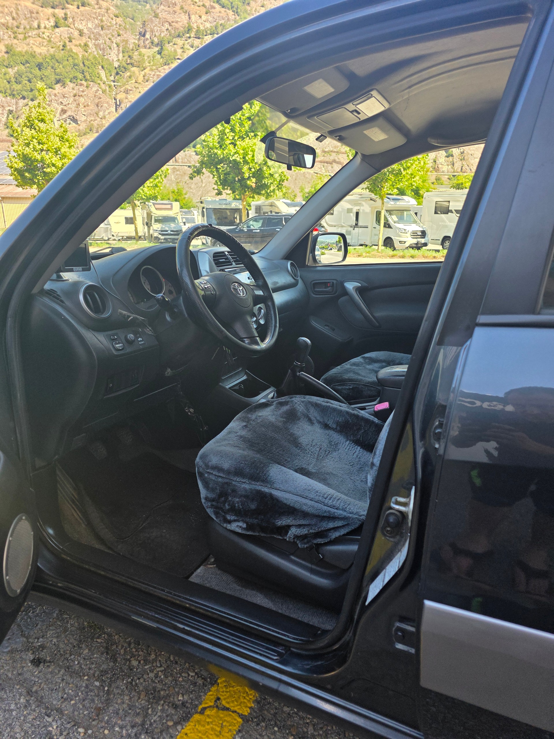 TOYOTA RAV-4 2.0 16V Mountain-image-10