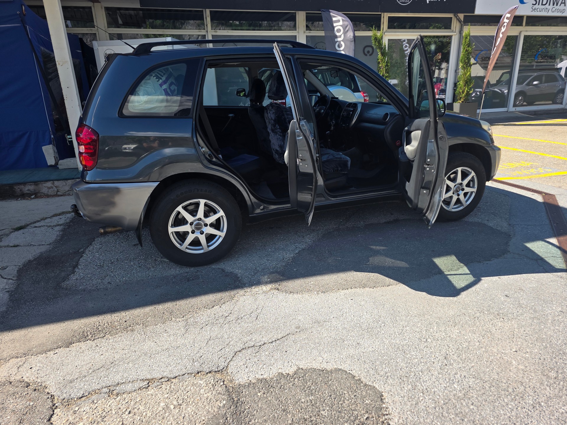 TOYOTA RAV-4 2.0 16V Mountain-image-7