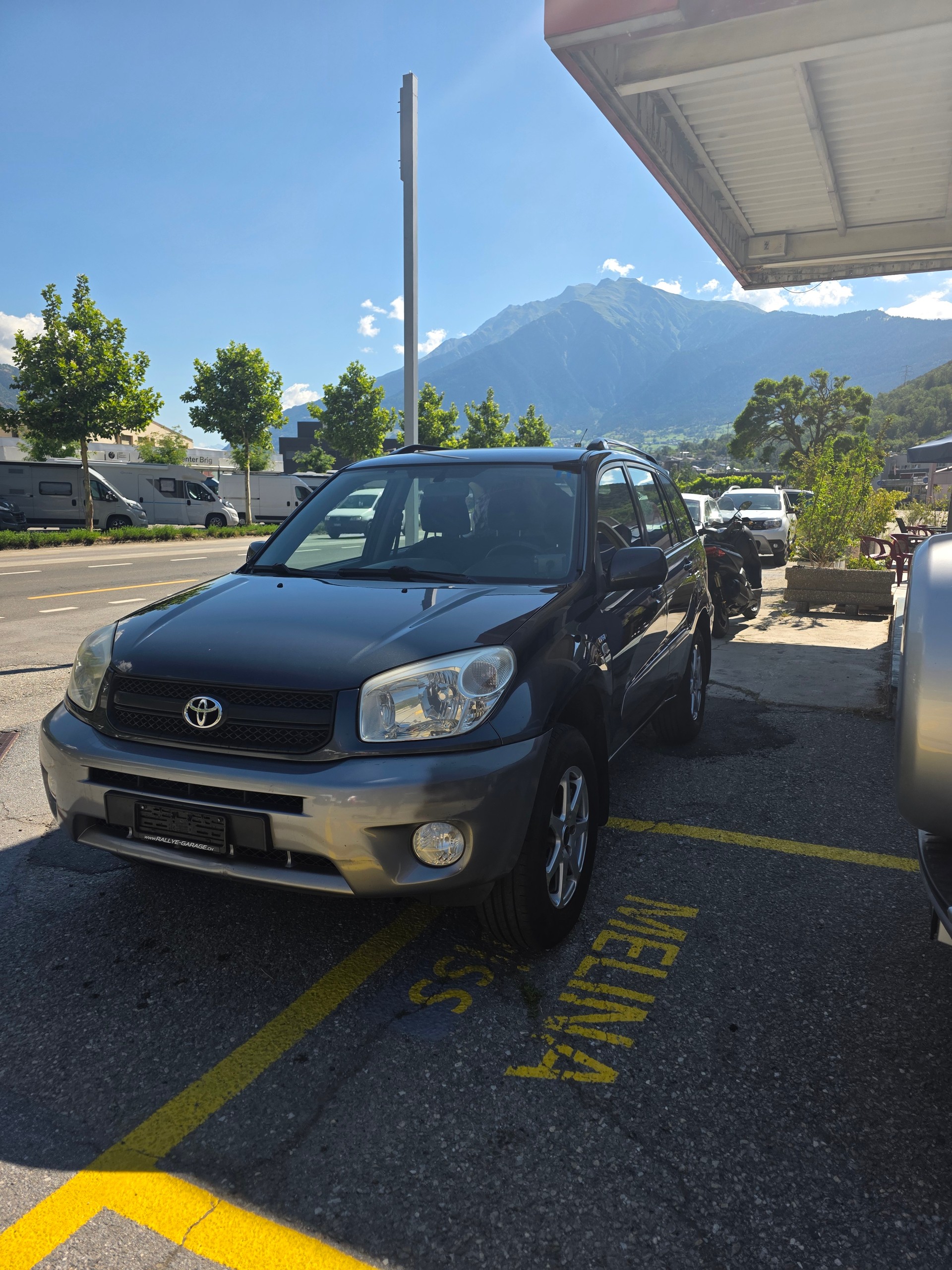 TOYOTA RAV-4 2.0 16V Mountain-image-0