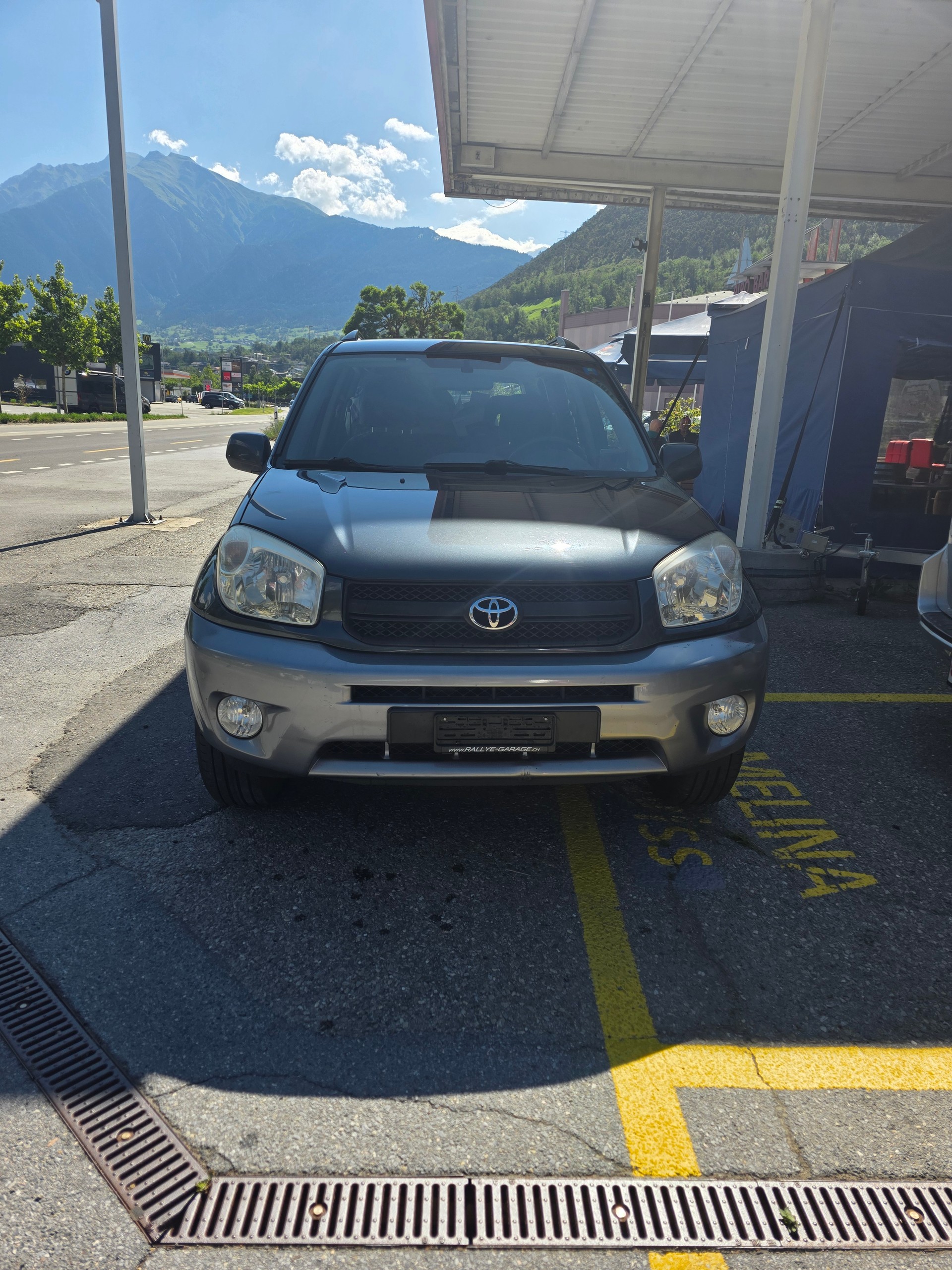 TOYOTA RAV-4 2.0 16V Mountain-image-1