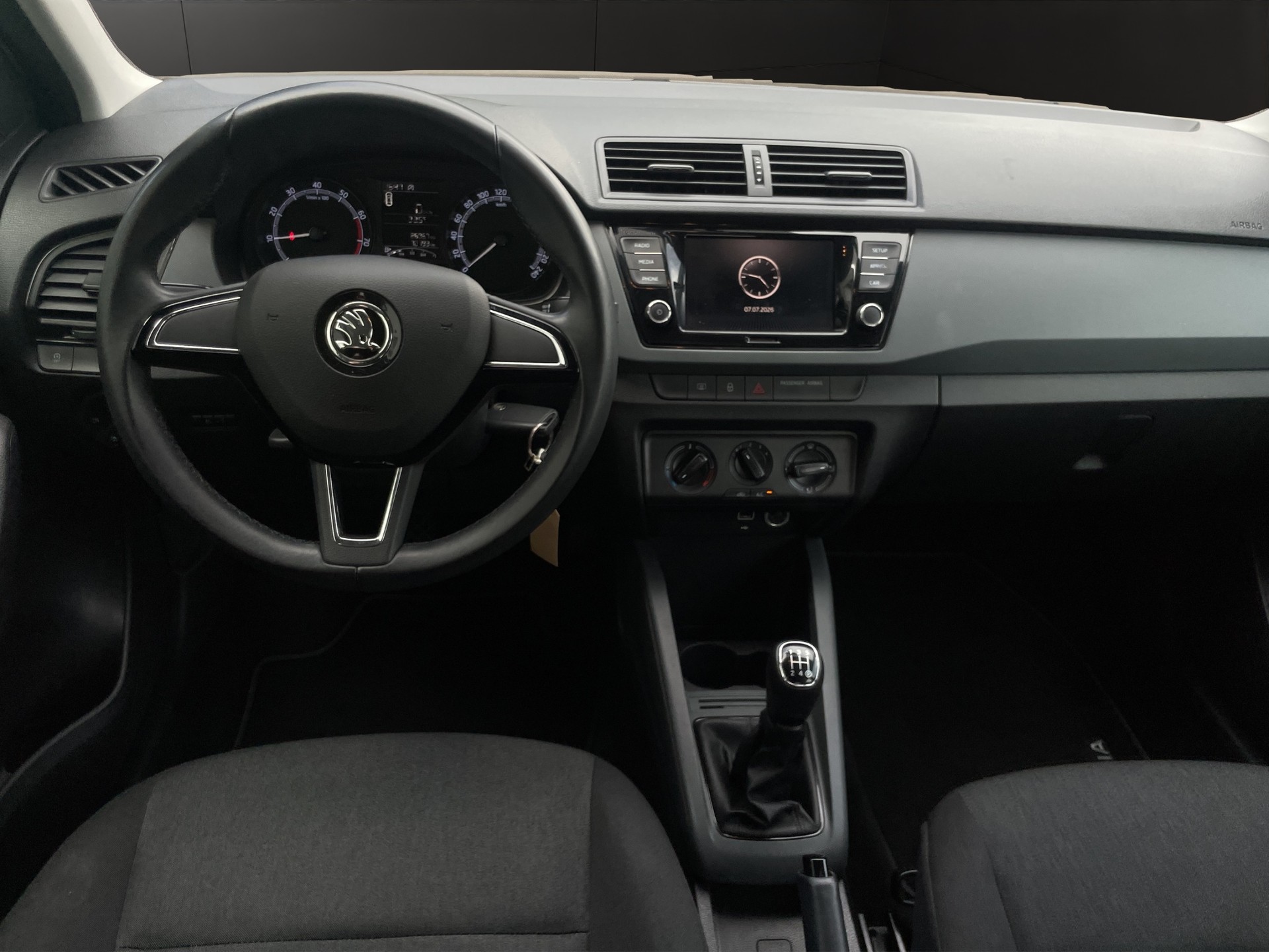 SKODA Fabia Combi 1.0 MPI Ambition-image-9