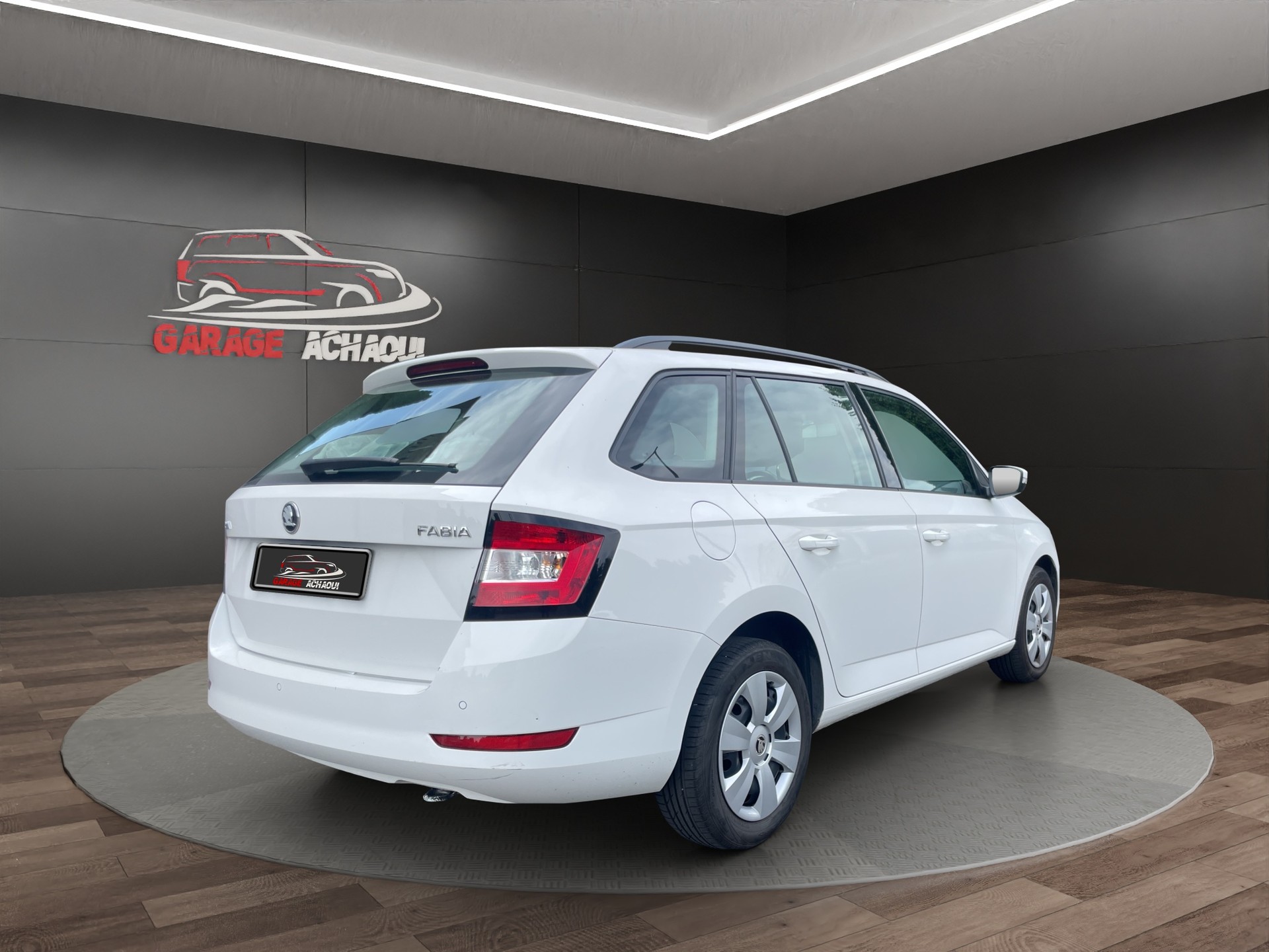 SKODA Fabia Combi 1.0 MPI Ambition-image-5