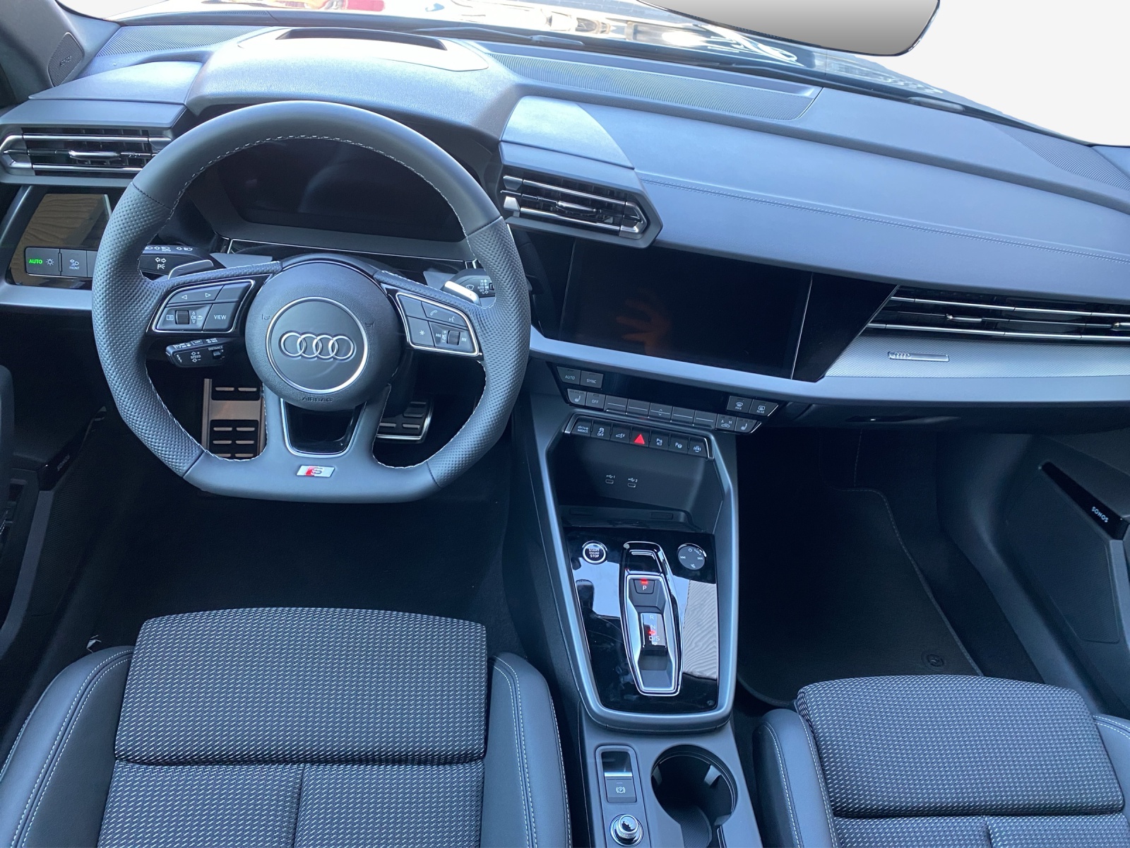 AUDI A3 Sportback TFSI e 200 kW S line Attraction S tronic-image-8