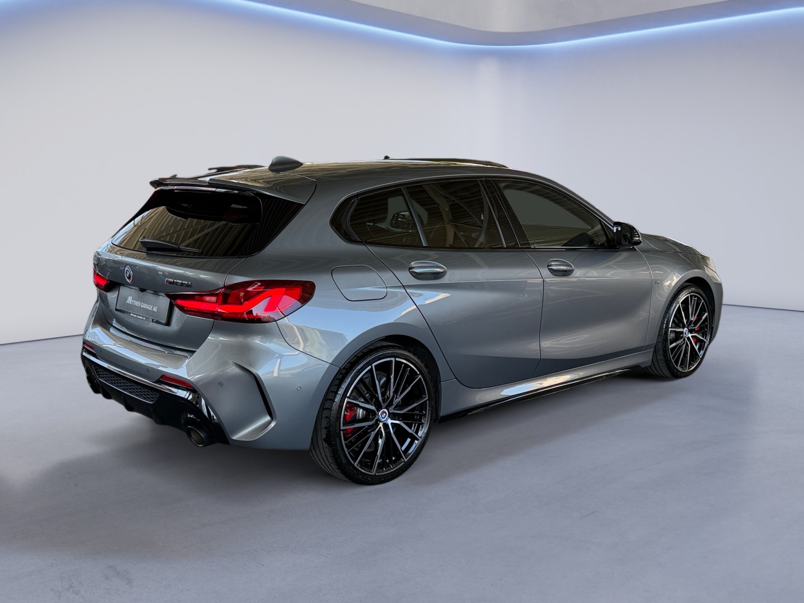 BMW M135i xDrive-image-4