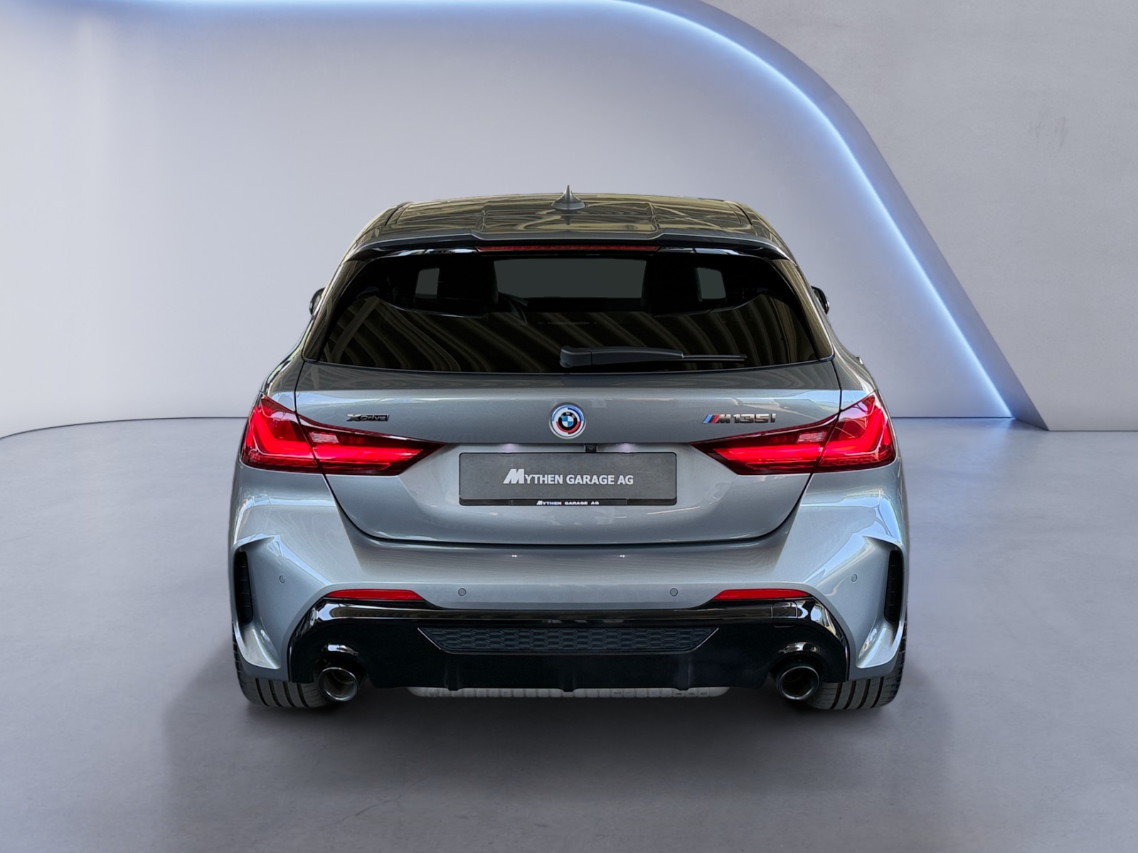 BMW M135i xDrive-image-3