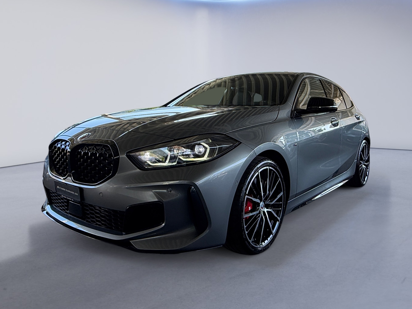BMW M135i xDrive-image-0