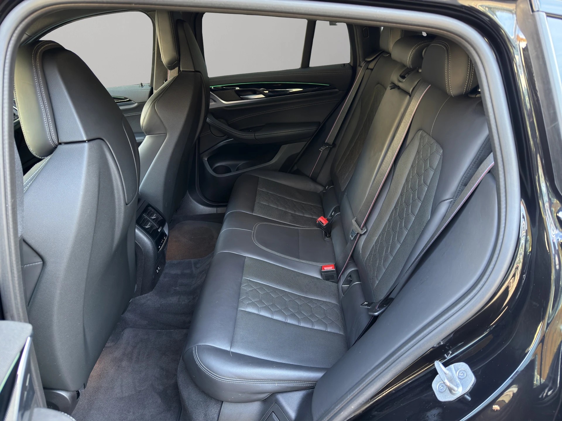 BMW X4M xDrive M Competition Steptronic-image-18