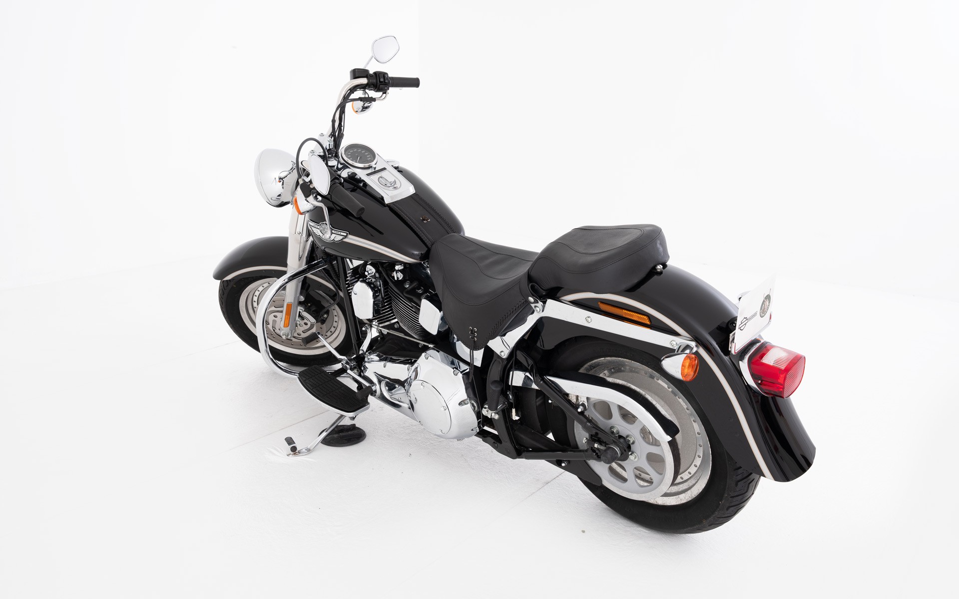 HARLEY-DAVIDSON FLSTF Fat Boy-showroom-element-3