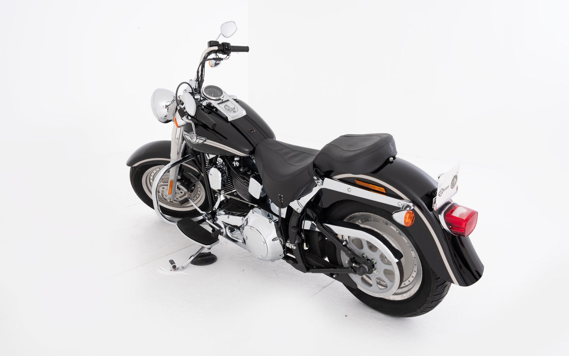 HARLEY-DAVIDSON FLSTF Fat Boy-showroom-element-2