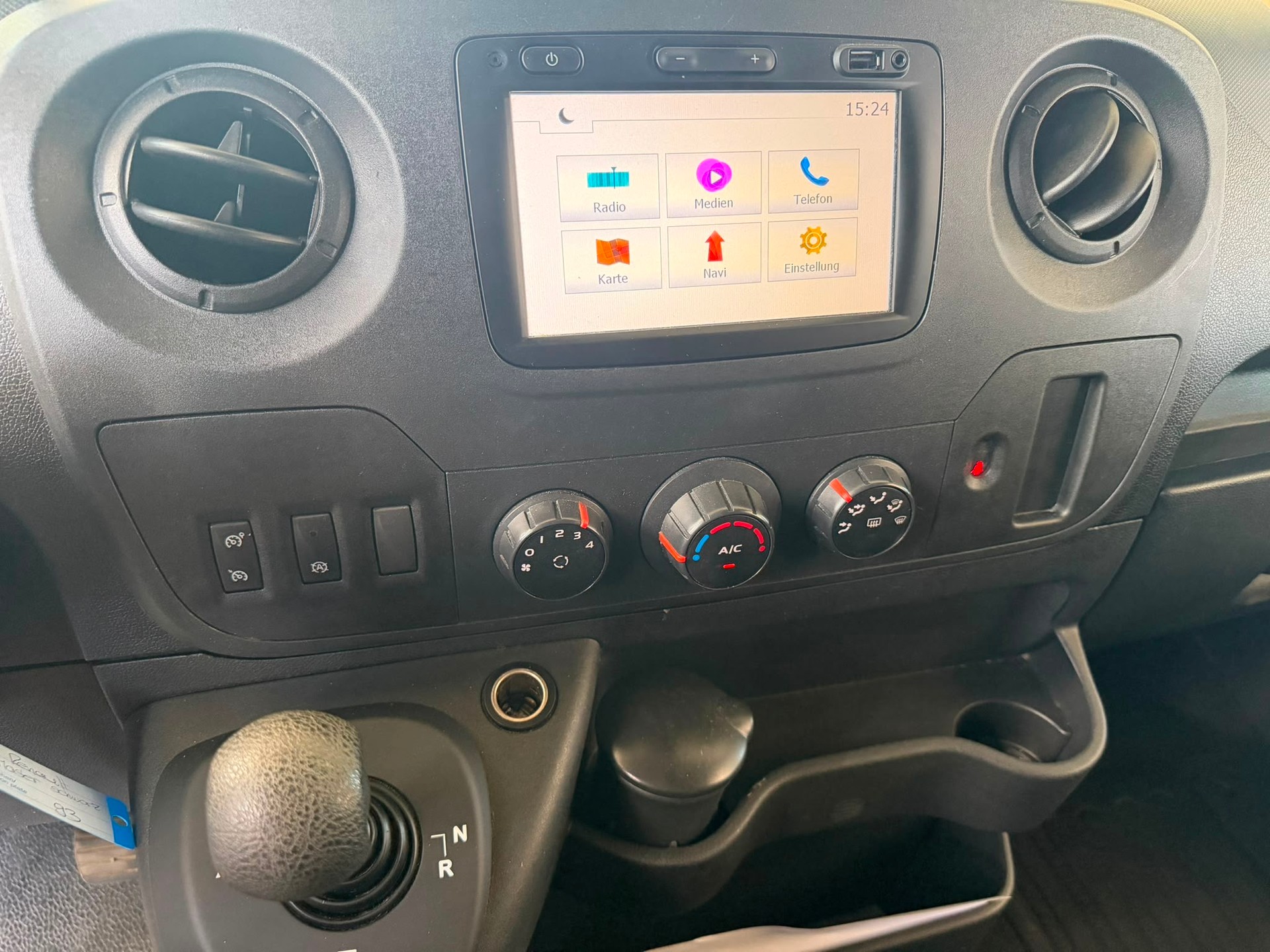 RENAULT Master T35 ENERGY 2.3dCi 170 L2H2 Quickshift-image-9