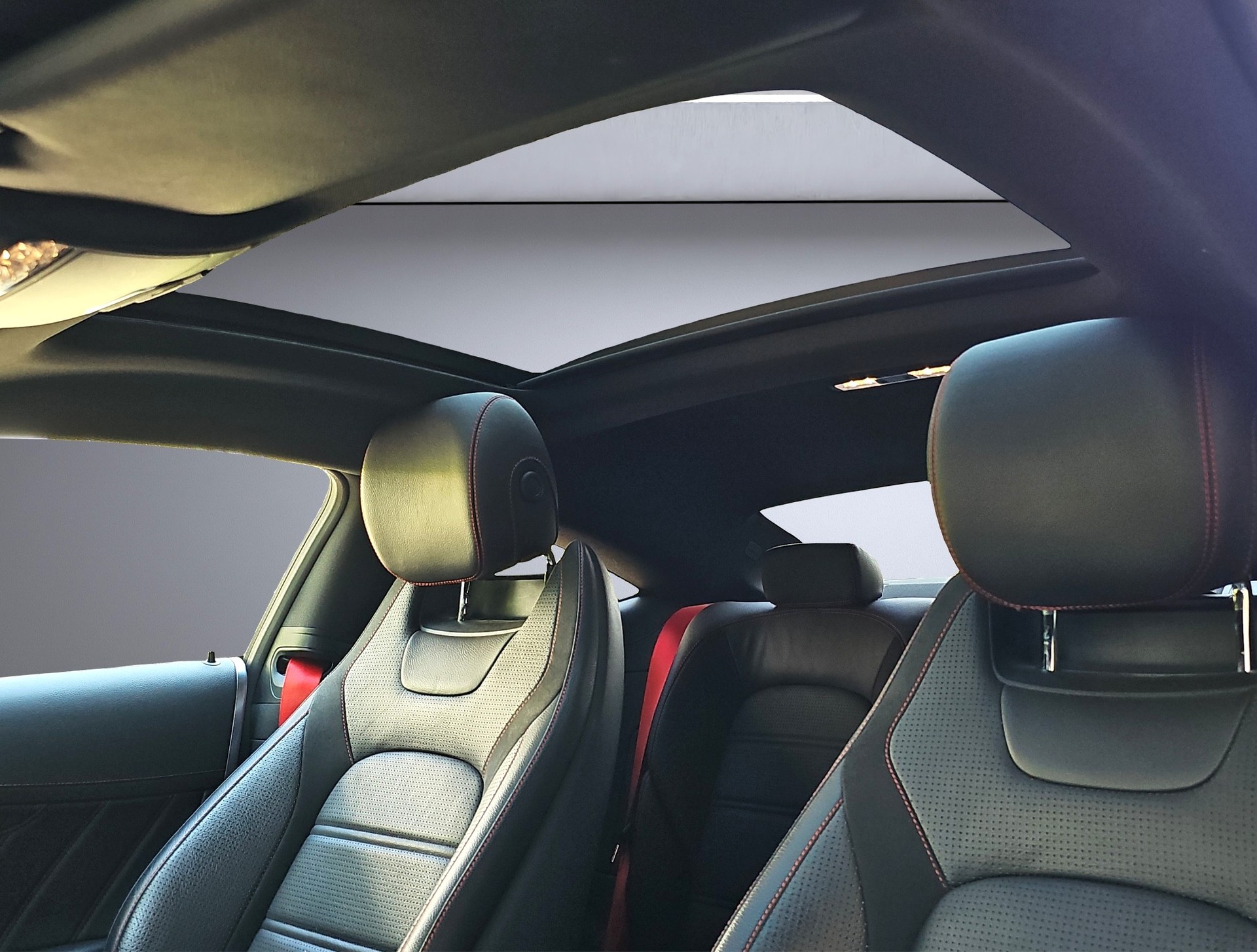 MERCEDES-BENZ C 43 AMG 4Matic 9G-tronic-image-8