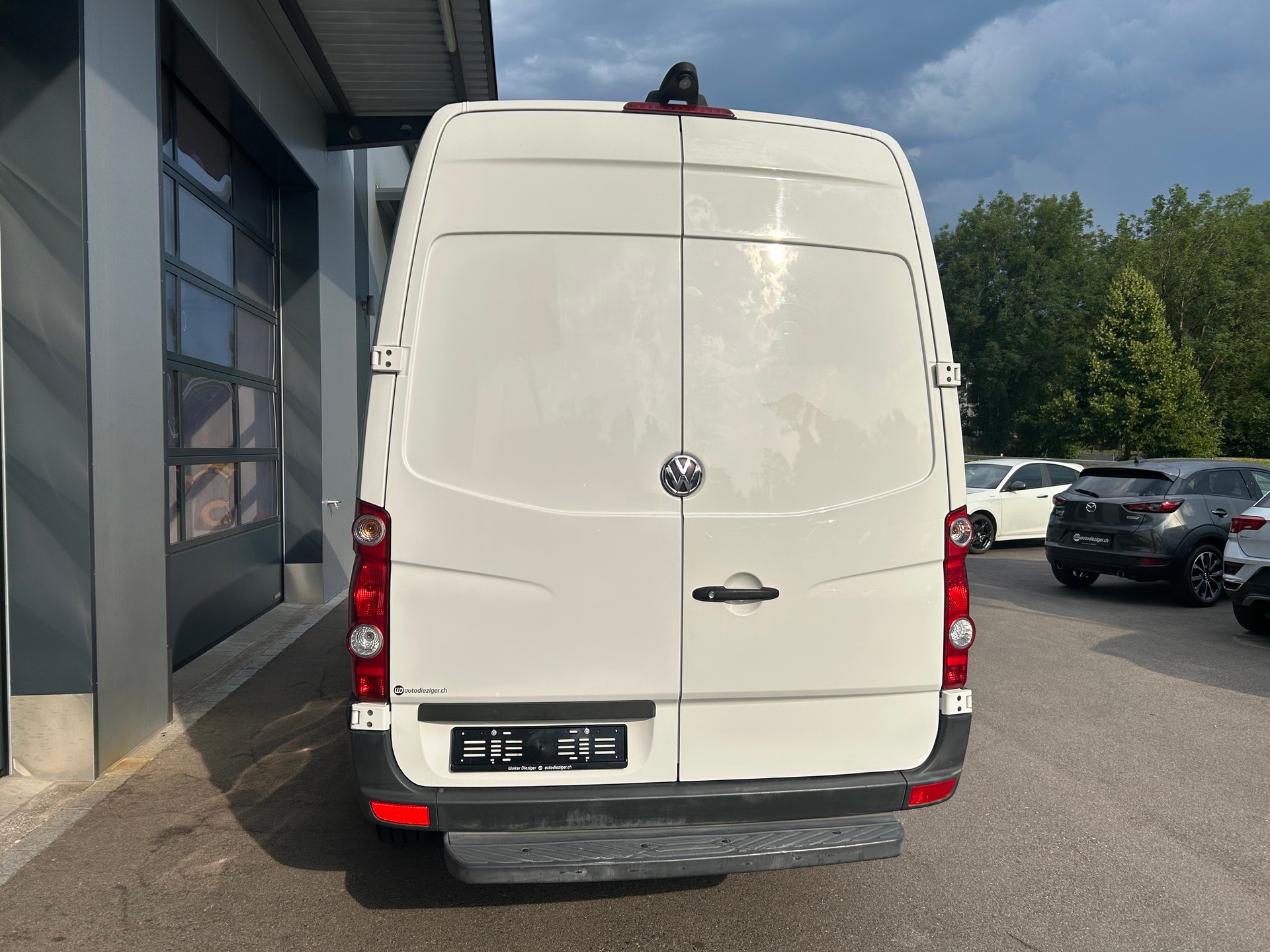VW Crafter 35 2.0 TDI CR-image-5