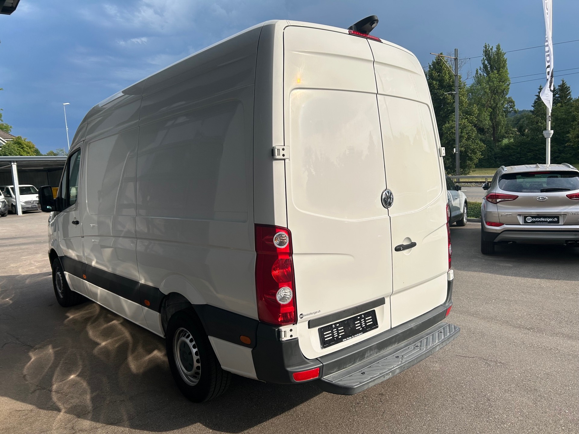 VW Crafter 35 2.0 TDI CR-image-4