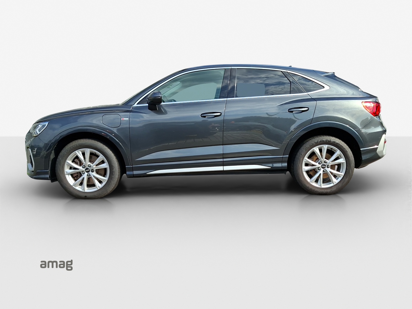 AUDI Q3 Sportback 45 TFSI e S line S-tronic-image-2