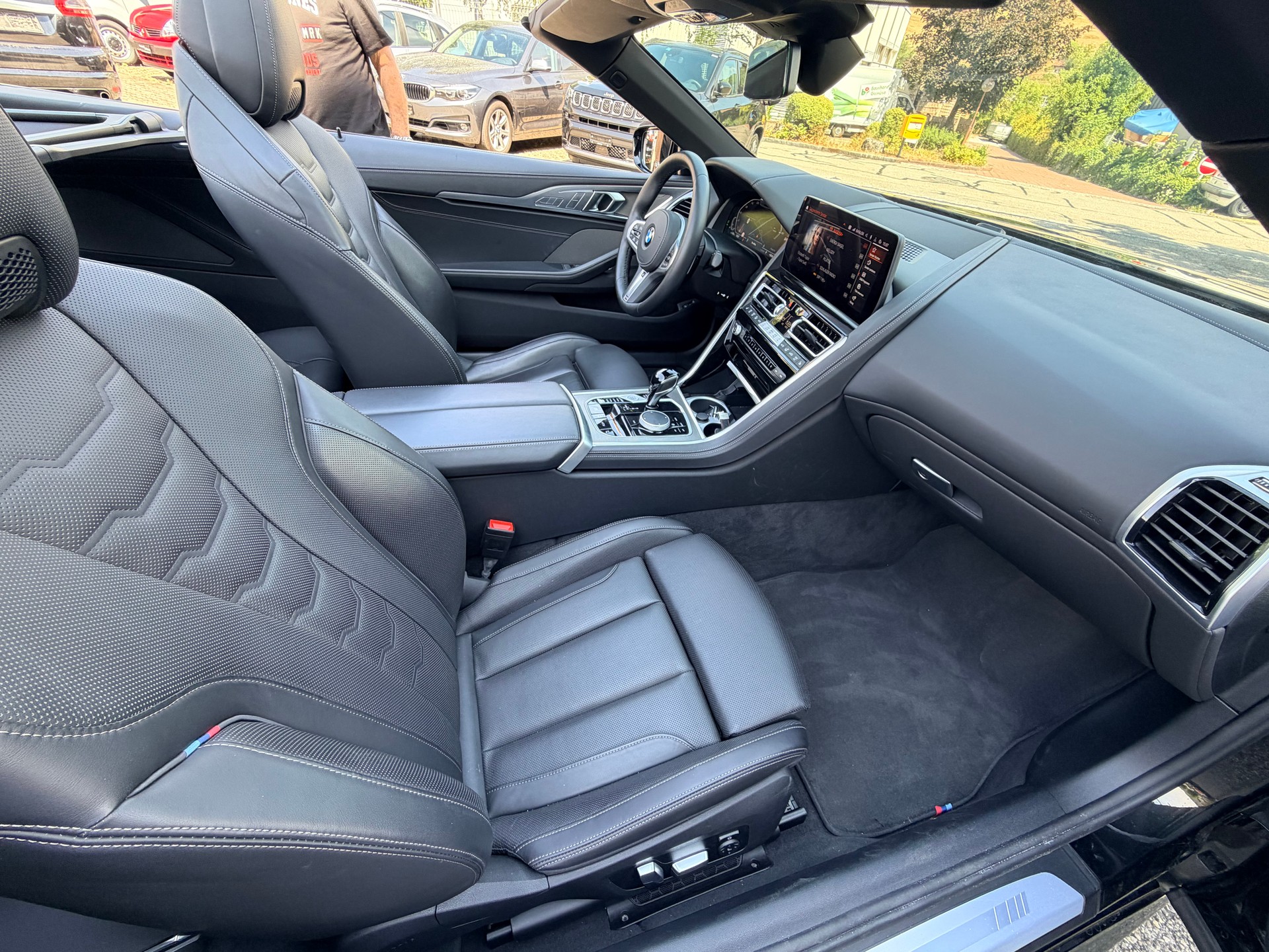 BMW 840i xDrive M Sport Pro Steptronic-image-7