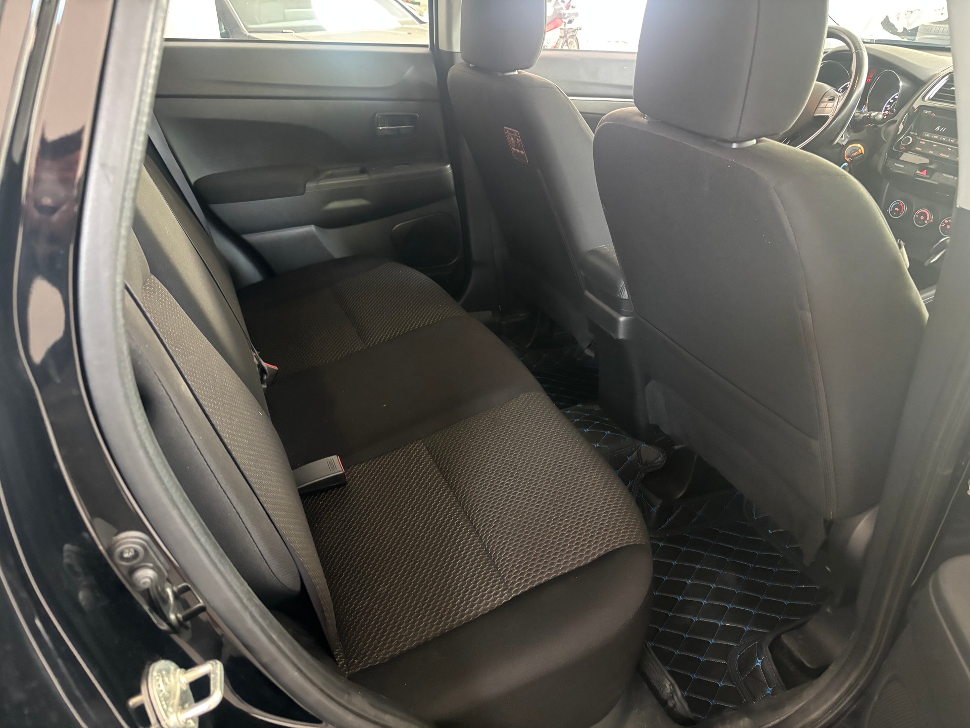 MITSUBISHI ASX 2.0 MIVEC Value 2WD Automat-image-9