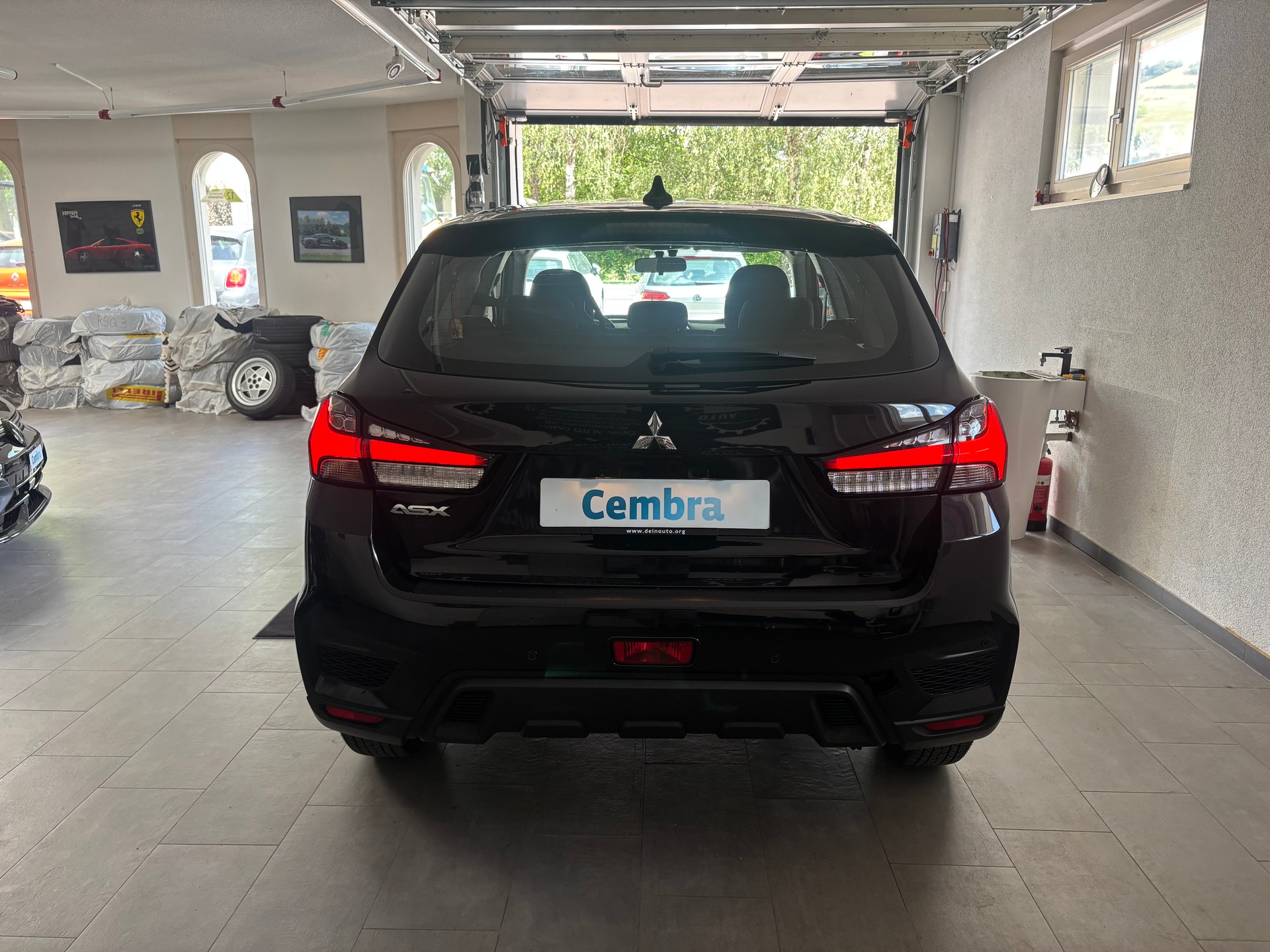 MITSUBISHI ASX 2.0 MIVEC Value 2WD Automat-image-3