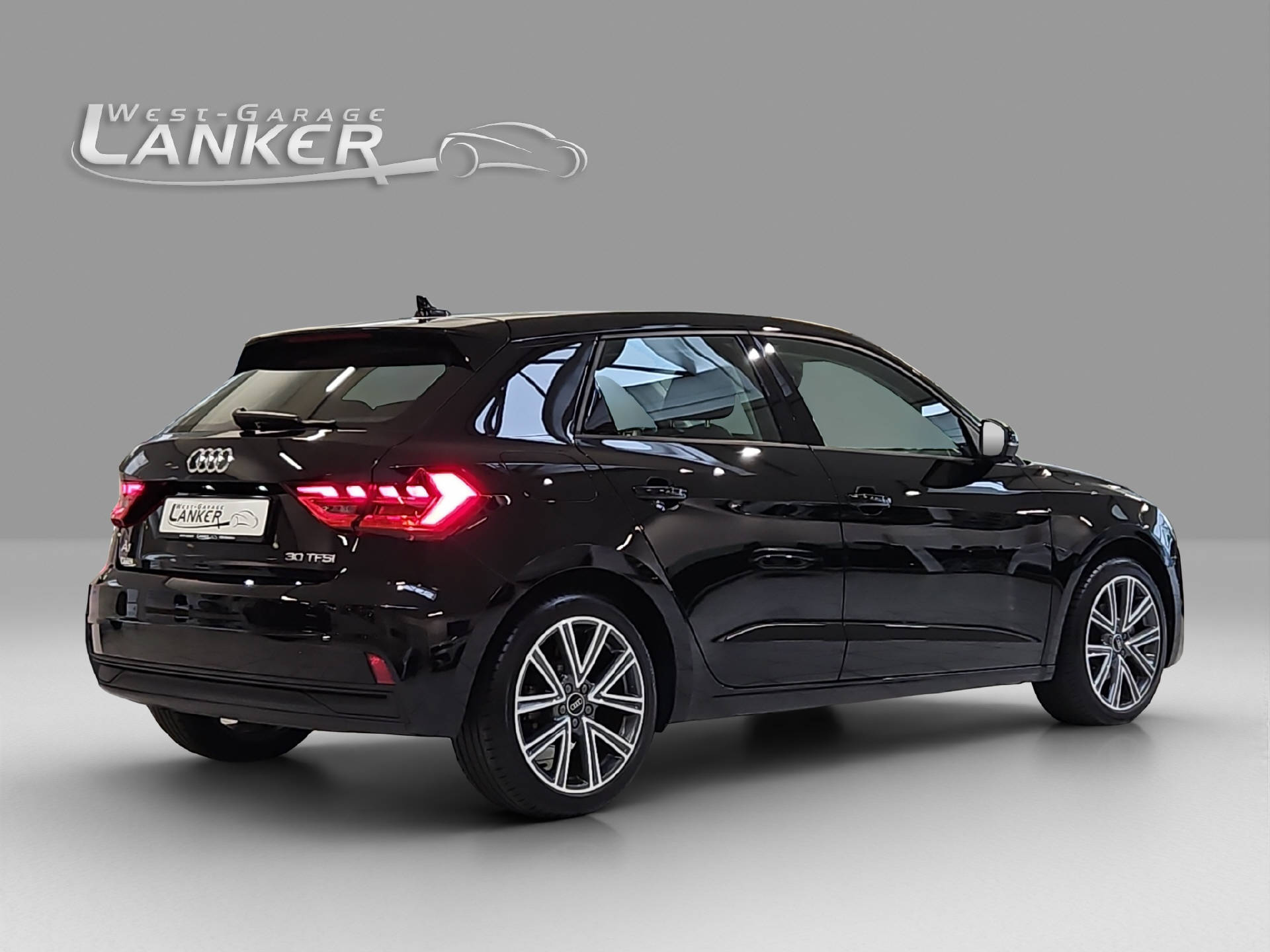 AUDI A1 Sportback 1.0 30 TFSI Attraction S-Tronic-showroom-element-2