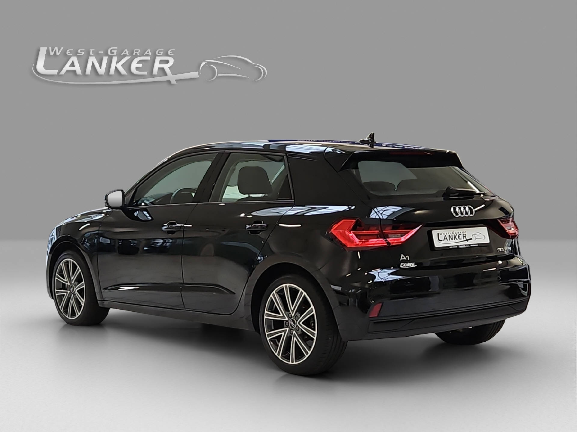 AUDI A1 Sportback 1.0 30 TFSI Attraction S-Tronic-showroom-element-3