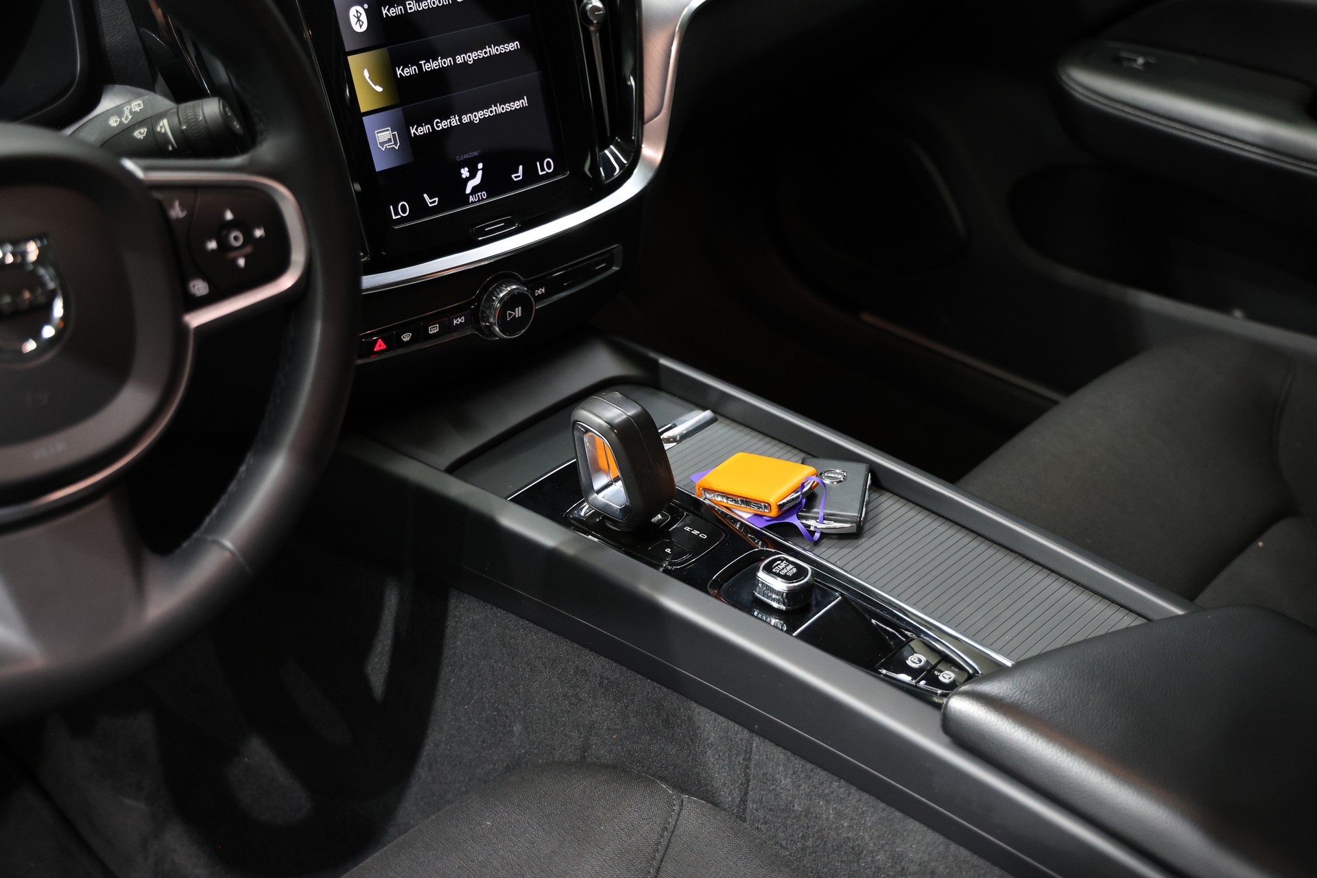 VOLVO V60 B4 Diesel Mild Hybrid Momentum Geartronic-image-10