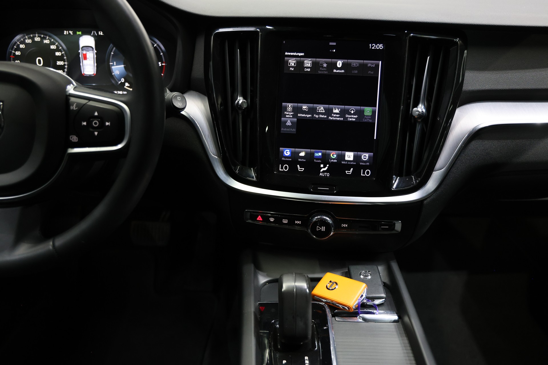 VOLVO V60 B4 Diesel Mild Hybrid Momentum Geartronic-image-23