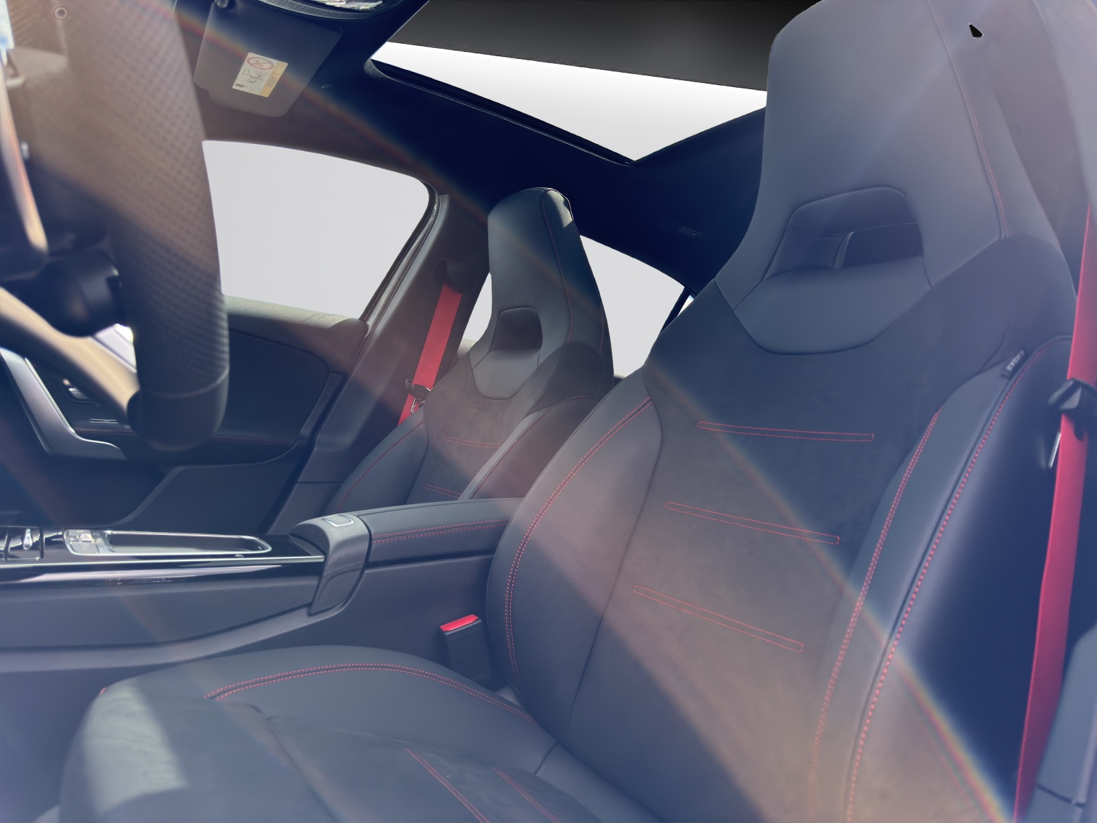 MERCEDES-BENZ A AMG 35 4Matic 8G-DCT-image-8