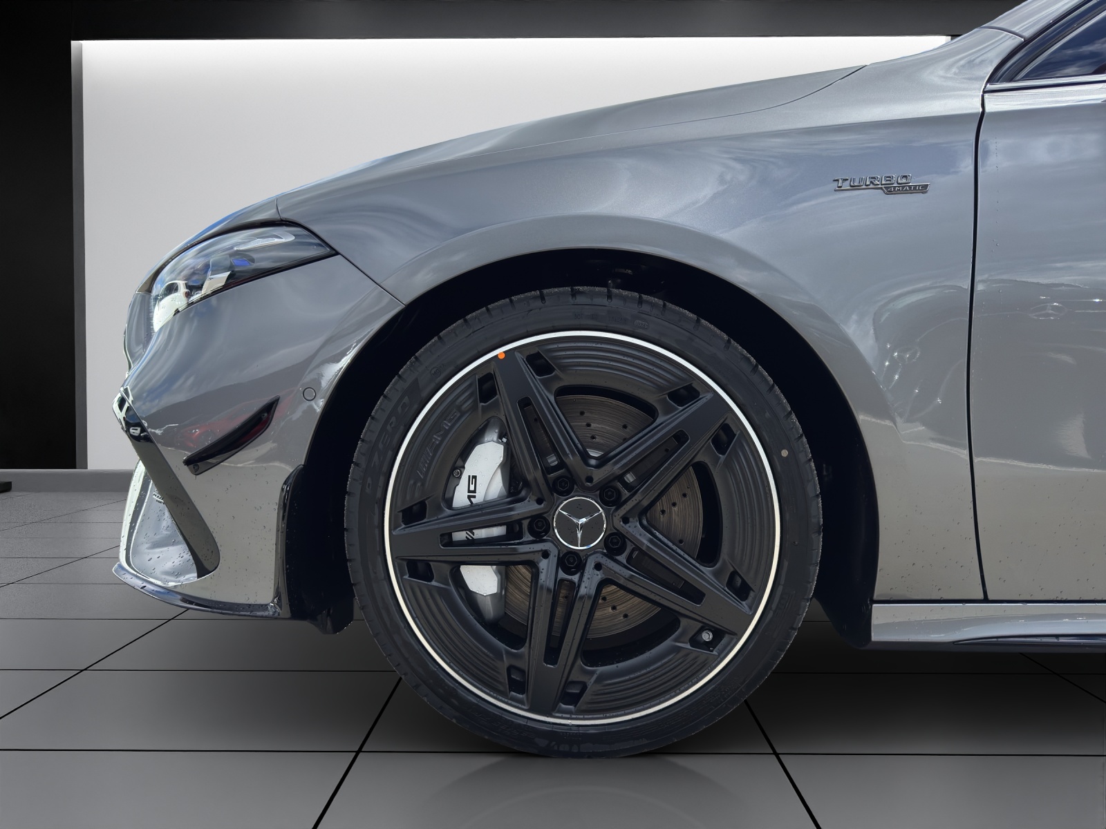 MERCEDES-BENZ A AMG 35 4Matic 8G-DCT-image-6