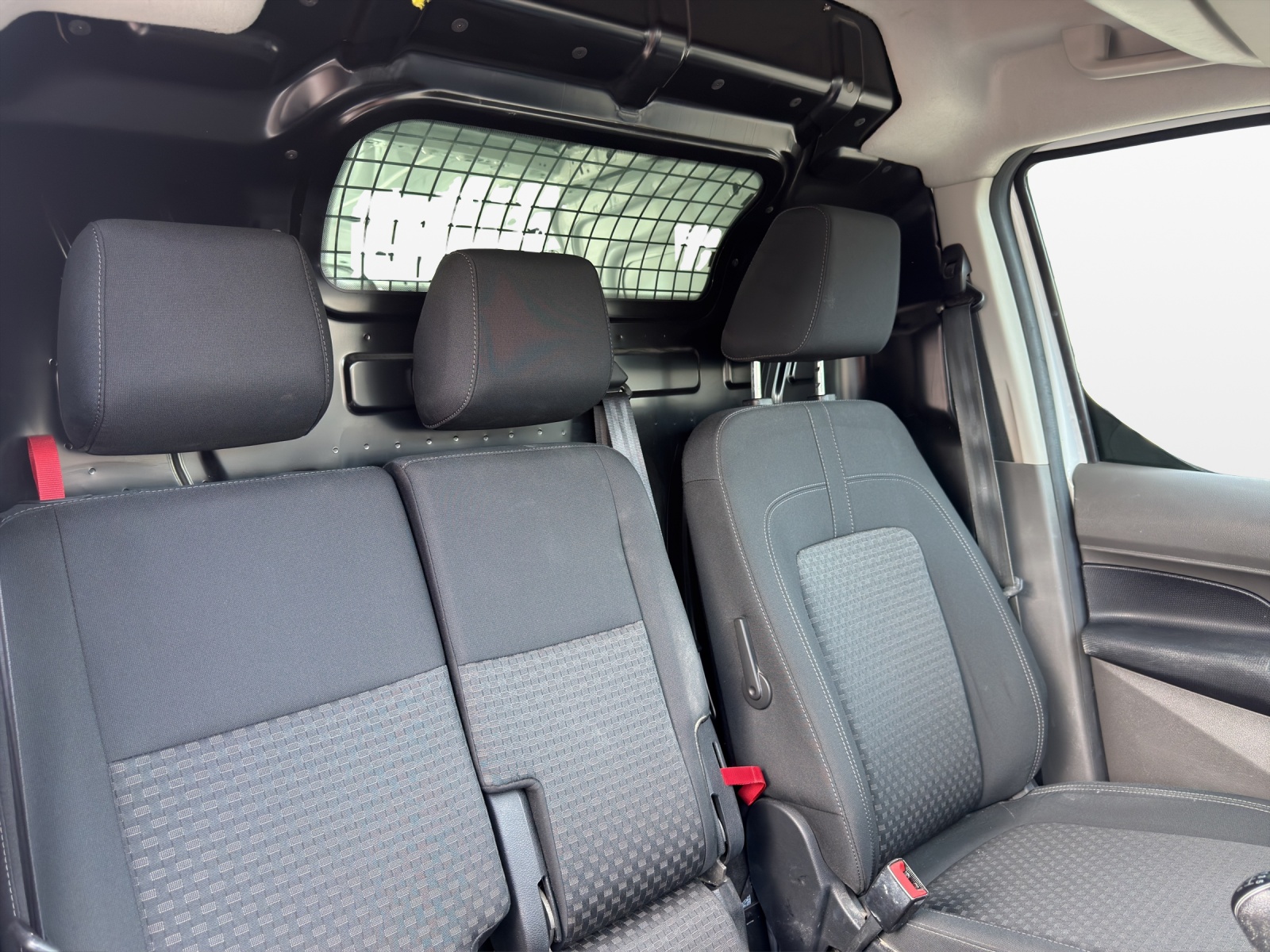 FORD Transit Connect Van T210 1.0 EcoBoost Ambiente-image-15