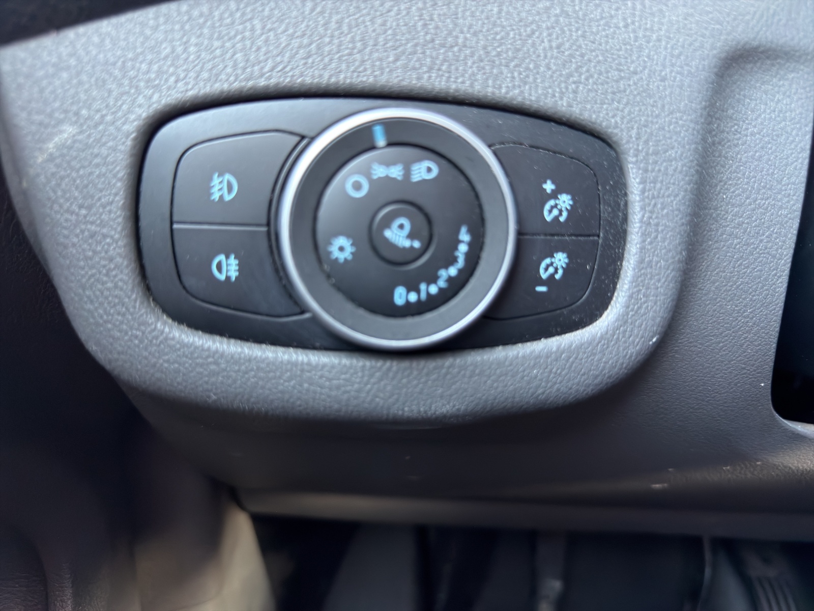FORD Transit Connect Van T210 1.0 EcoBoost Ambiente-image-26