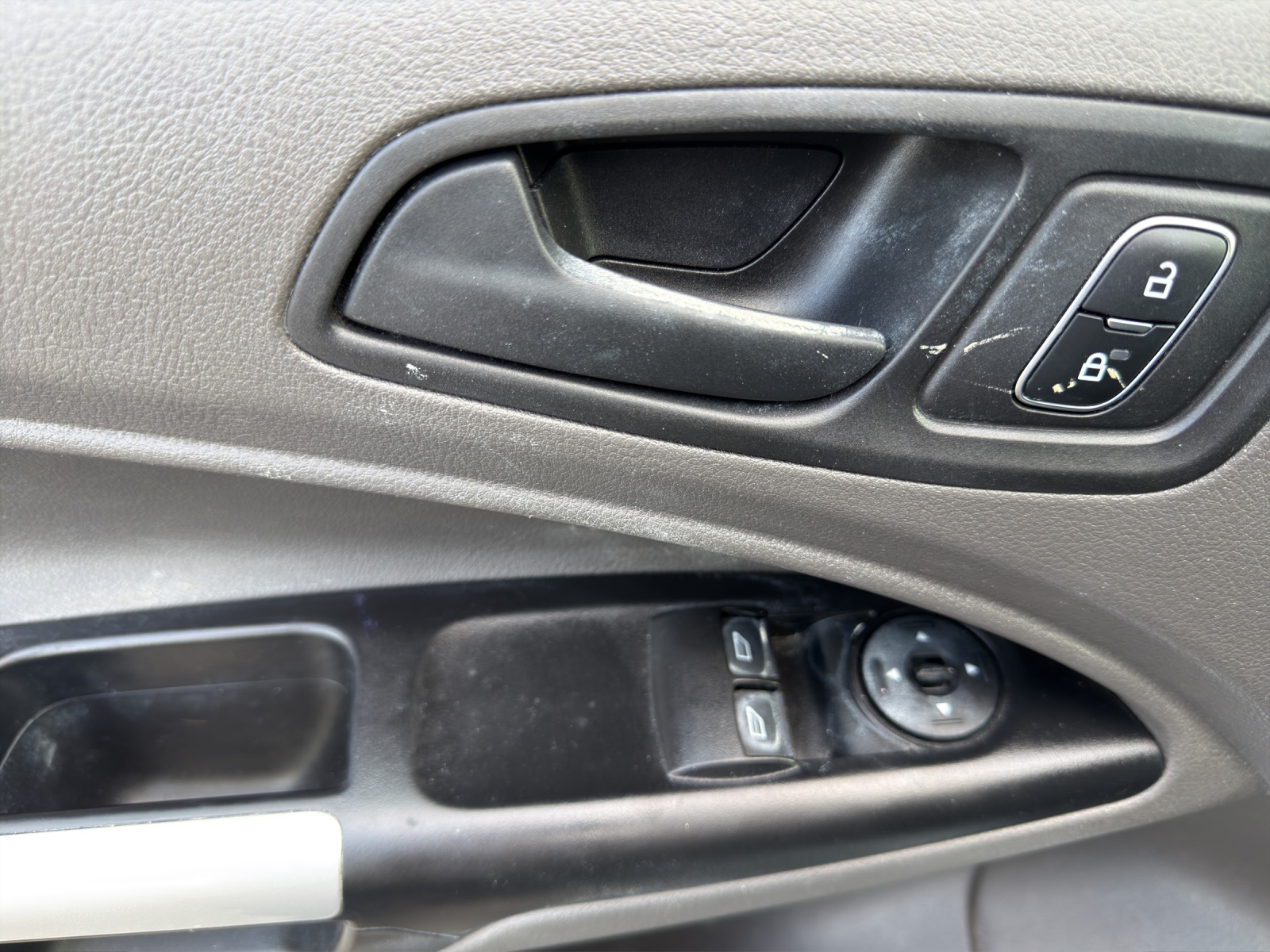 FORD Transit Connect Van T210 1.0 EcoBoost Ambiente-image-9