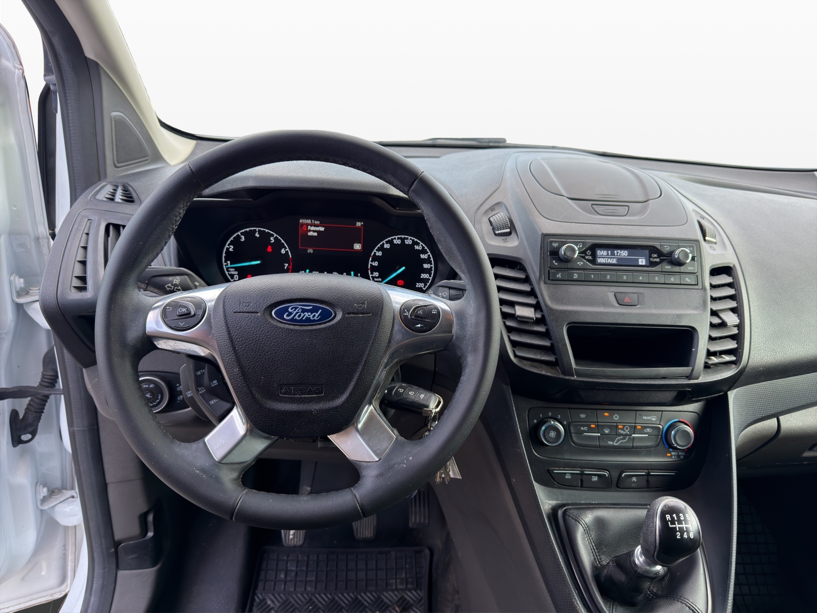 FORD Transit Connect Van T210 1.0 EcoBoost Ambiente-image-11