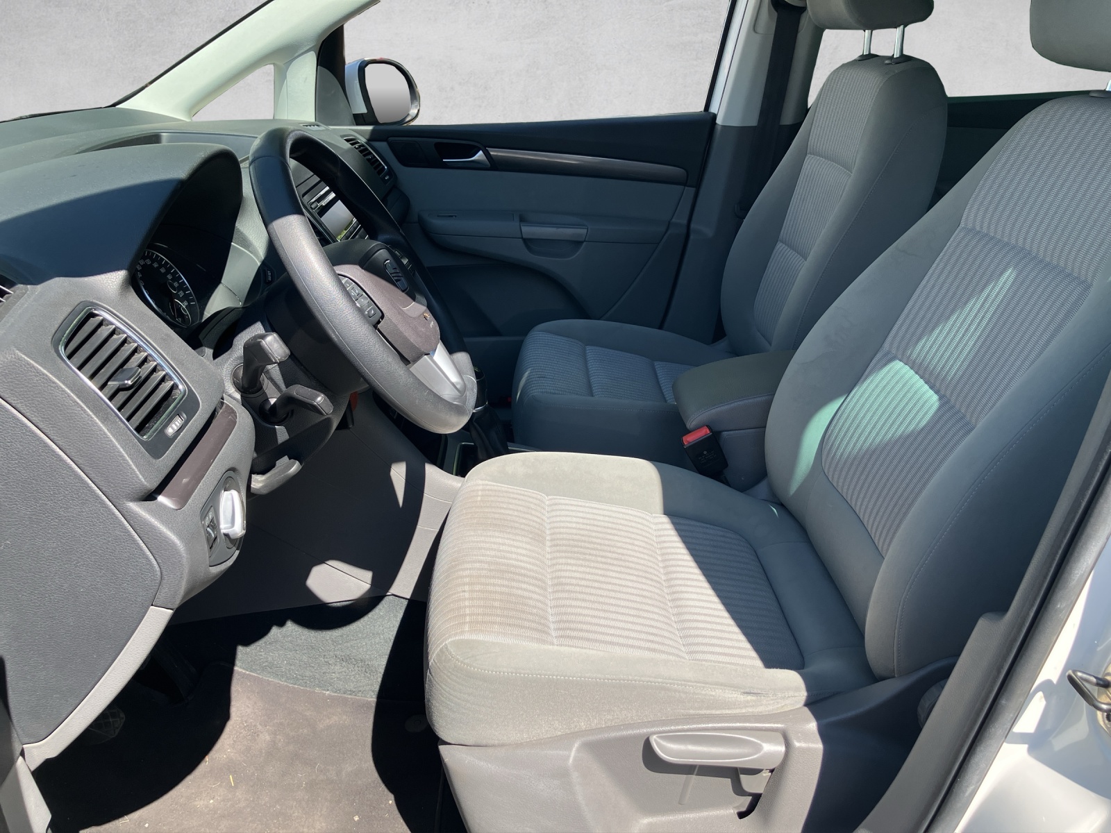 SEAT Alhambra 2.0 TDI Reference Eco DSG-image-4