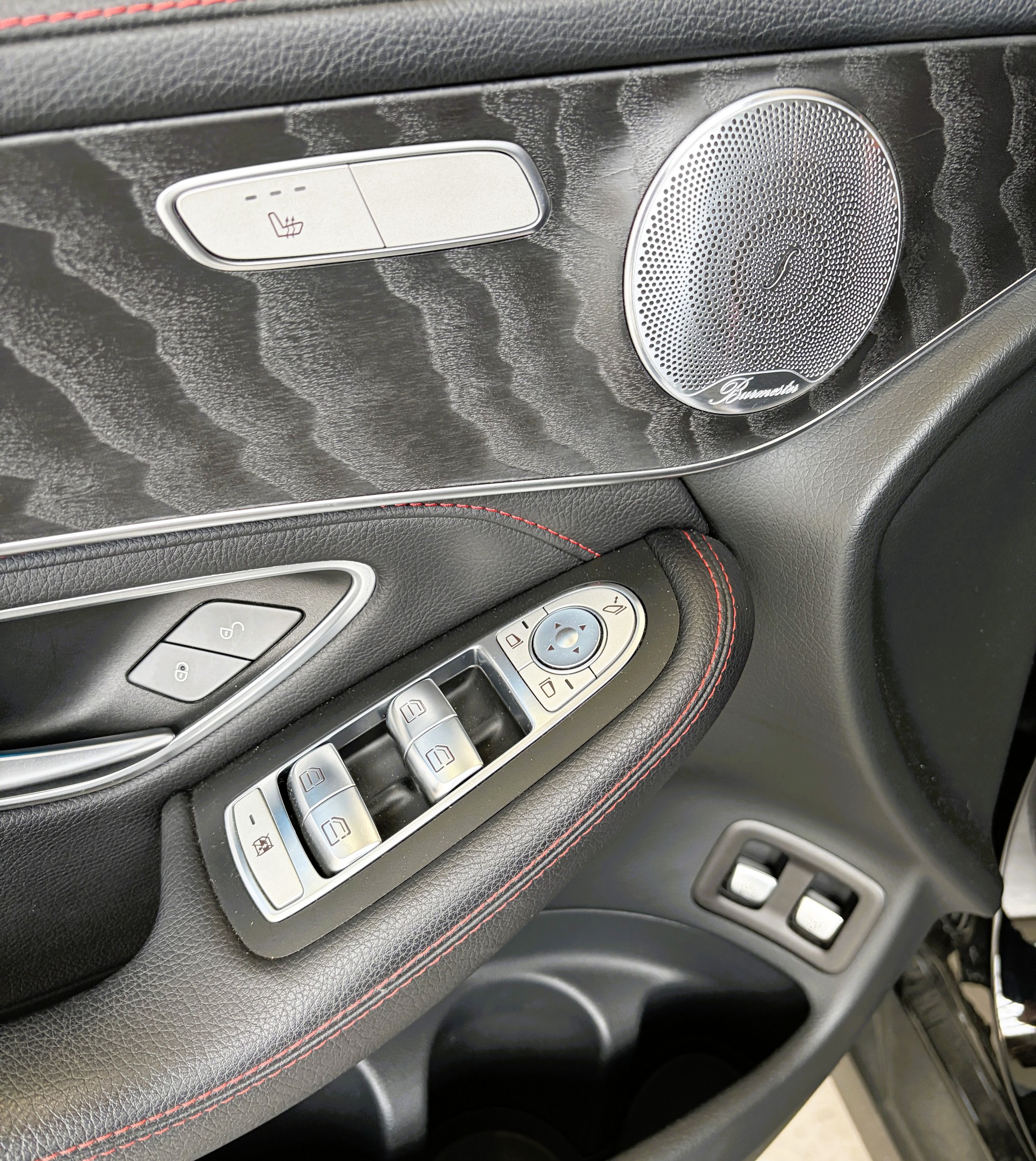 MERCEDES-BENZ GLC 43 AMG 4m-image-5