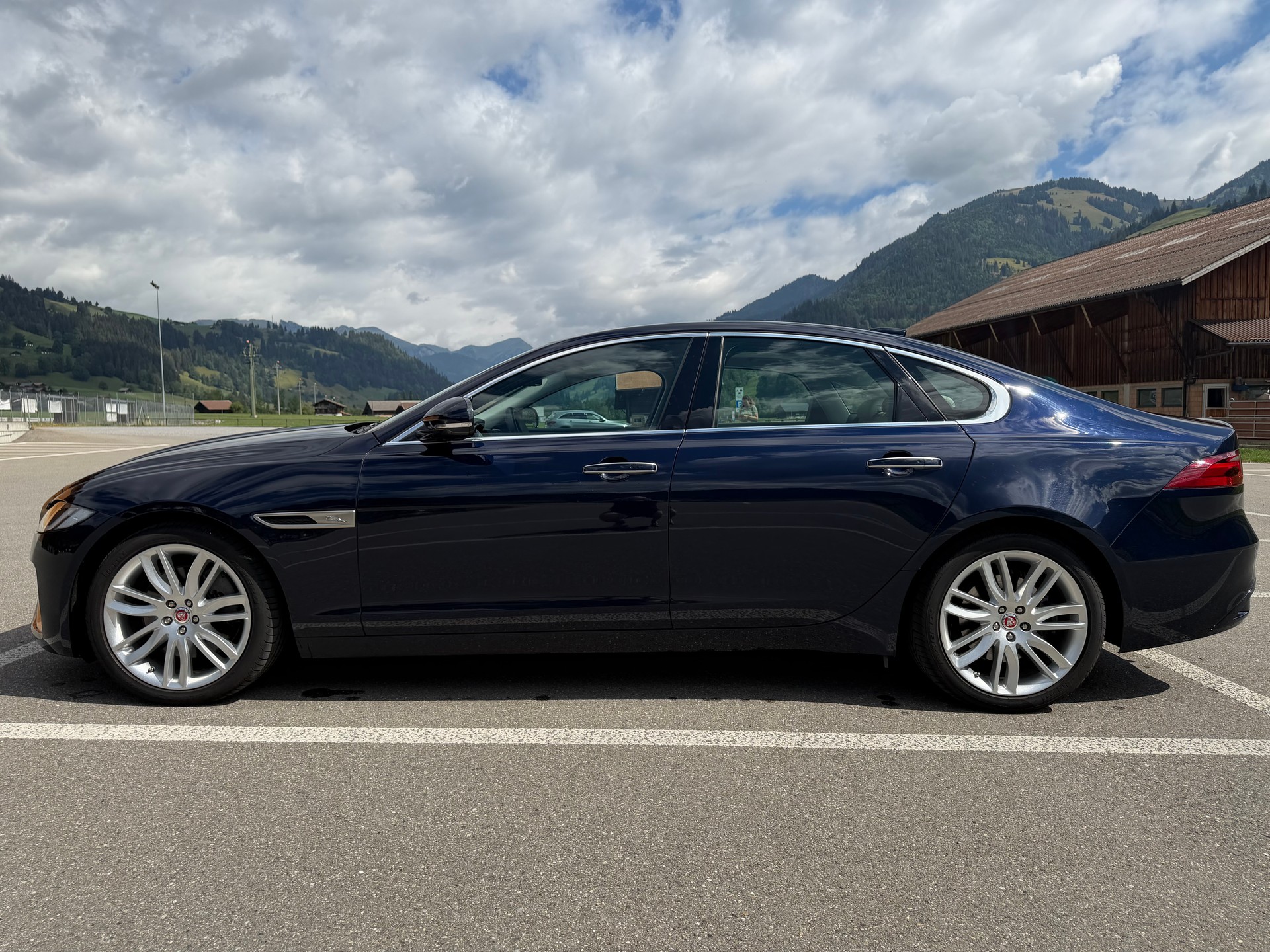 JAGUAR Jaguar XF P300 AWD-image-14
