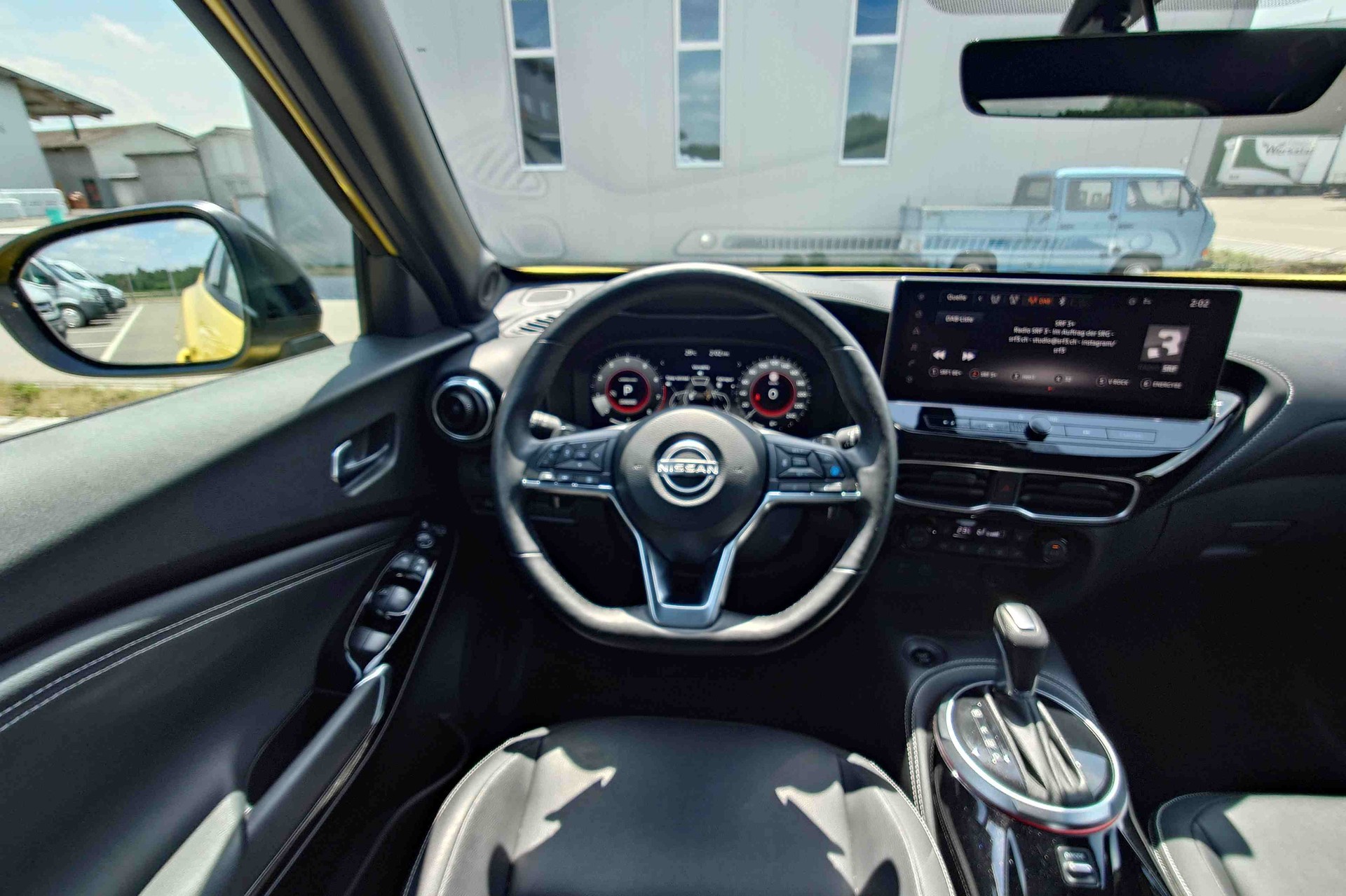 NISSAN Juke 1.0 DIG-T Tekna-image-11