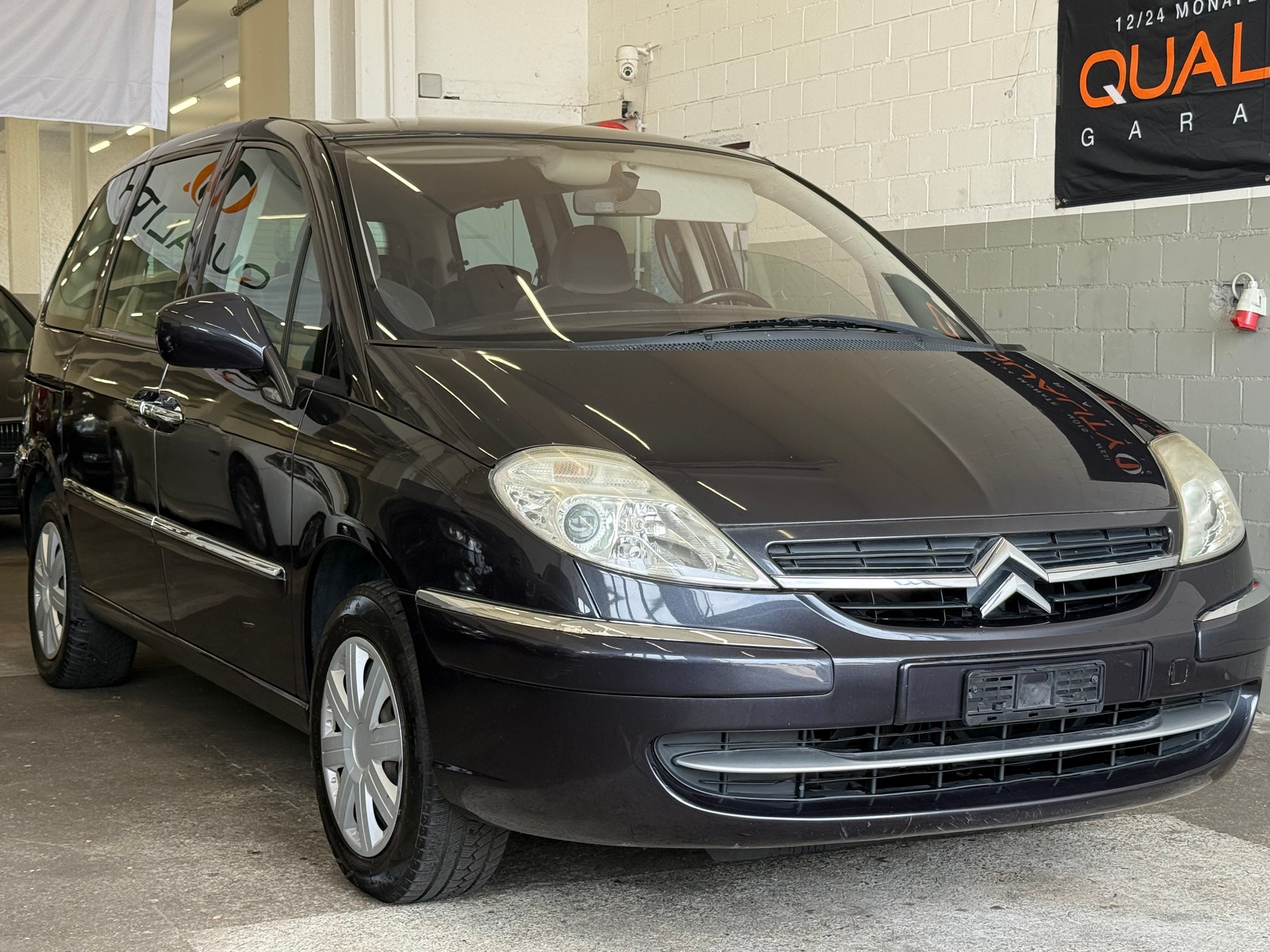 CITROEN C8 2.0 16V HDi Attraction-image-0