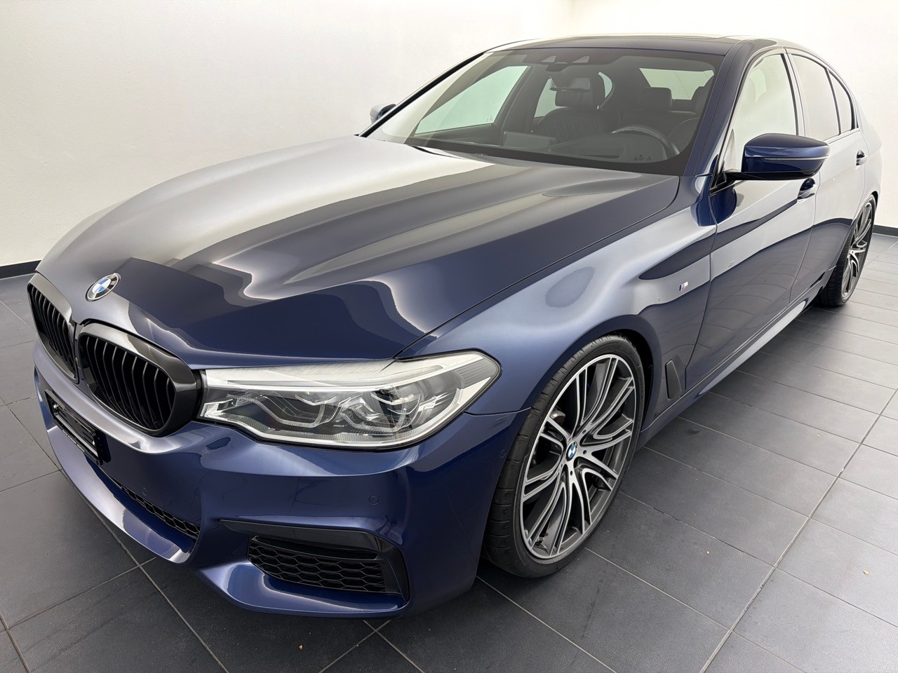 BMW 540i xDrive MSport-image-0