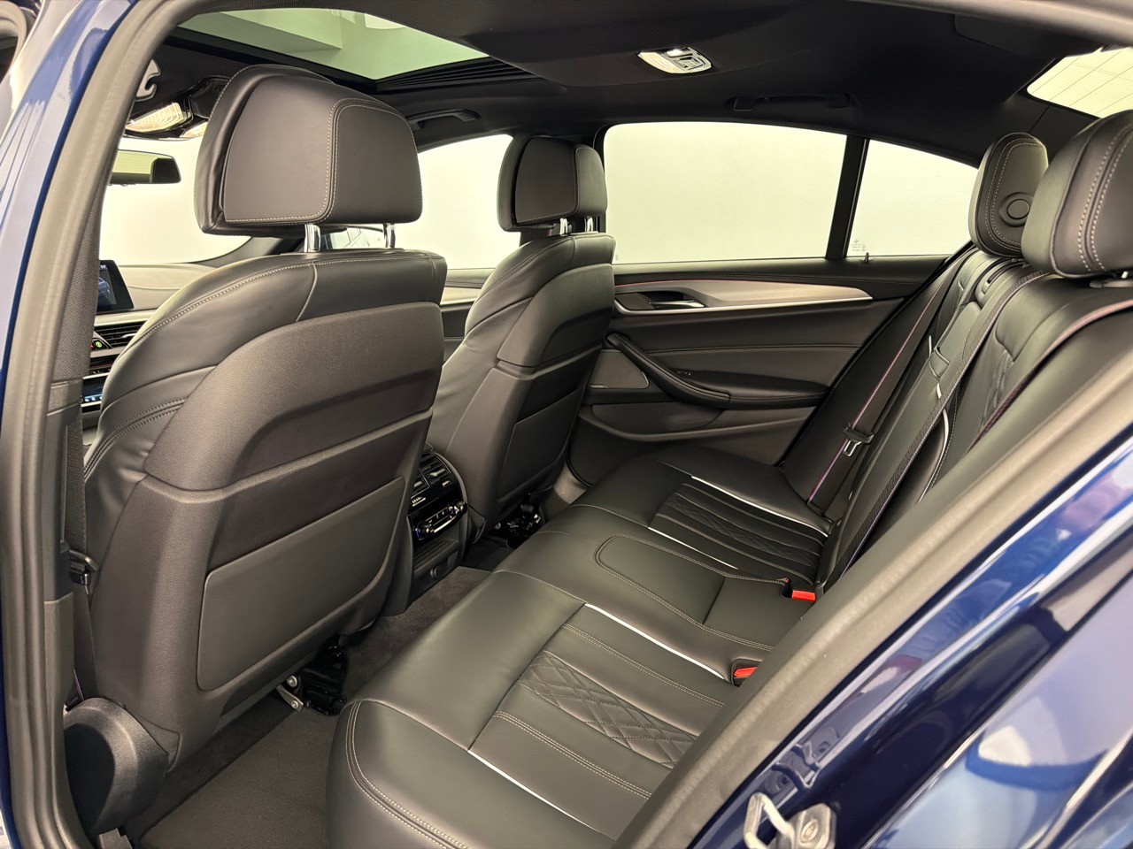 BMW 540i xDrive MSport-image-5
