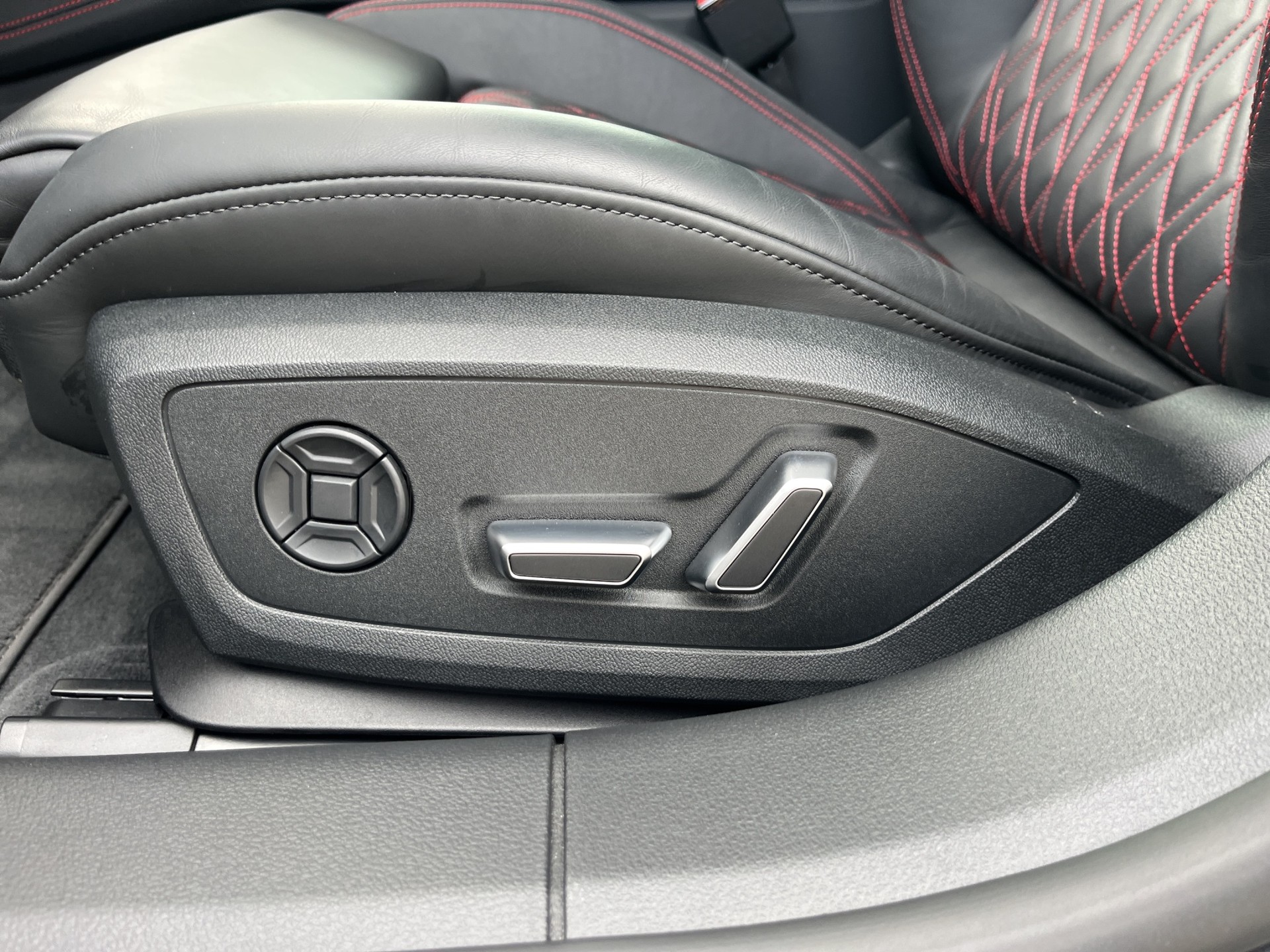 AUDI A7 Sportback 55 TFSI quattro S-tronic*S-Line, Luftfederung, Panodach, Optikpaket-schwarz, Standheizung, 21"ABT Alu, *-image-14