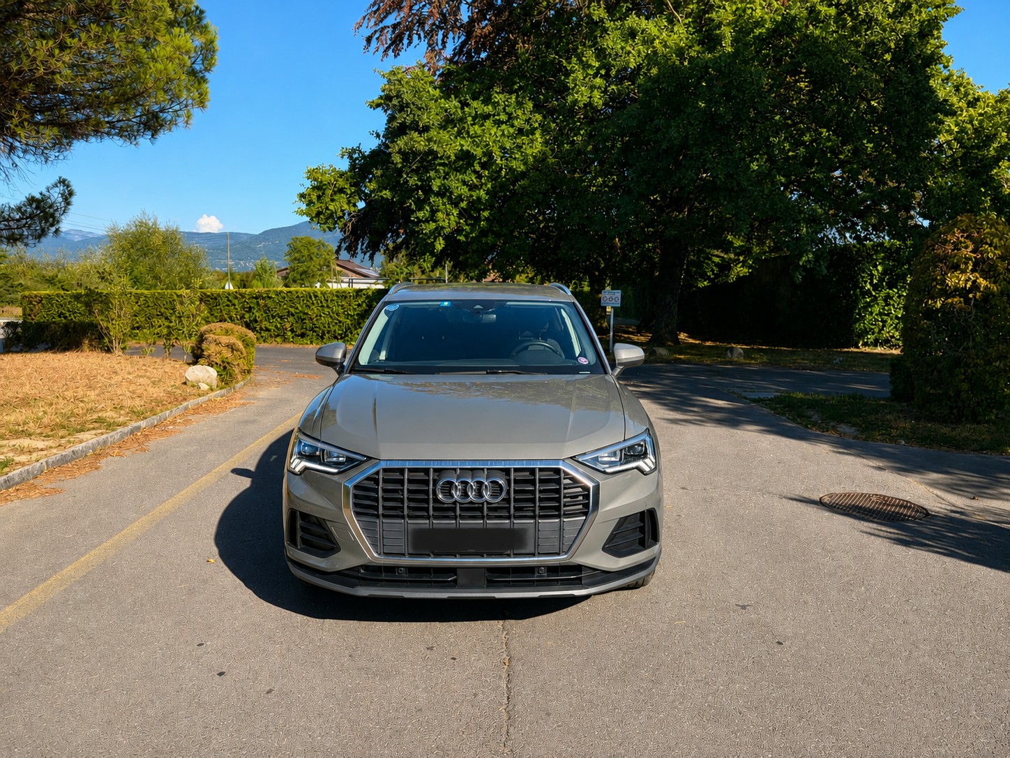 AUDI Q3 35 TFSI Attraction S-Tronic-image-4