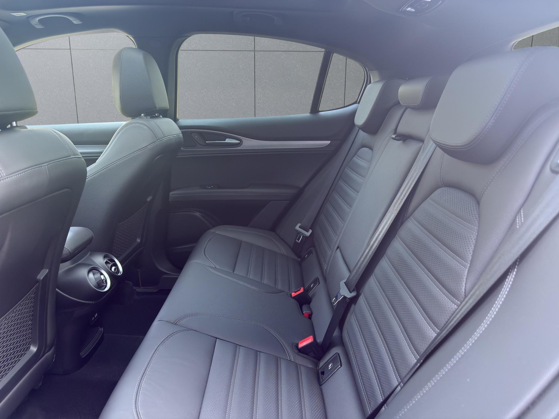 ALFA ROMEO Stelvio 2.0 Q4 280 Veloce-image-11