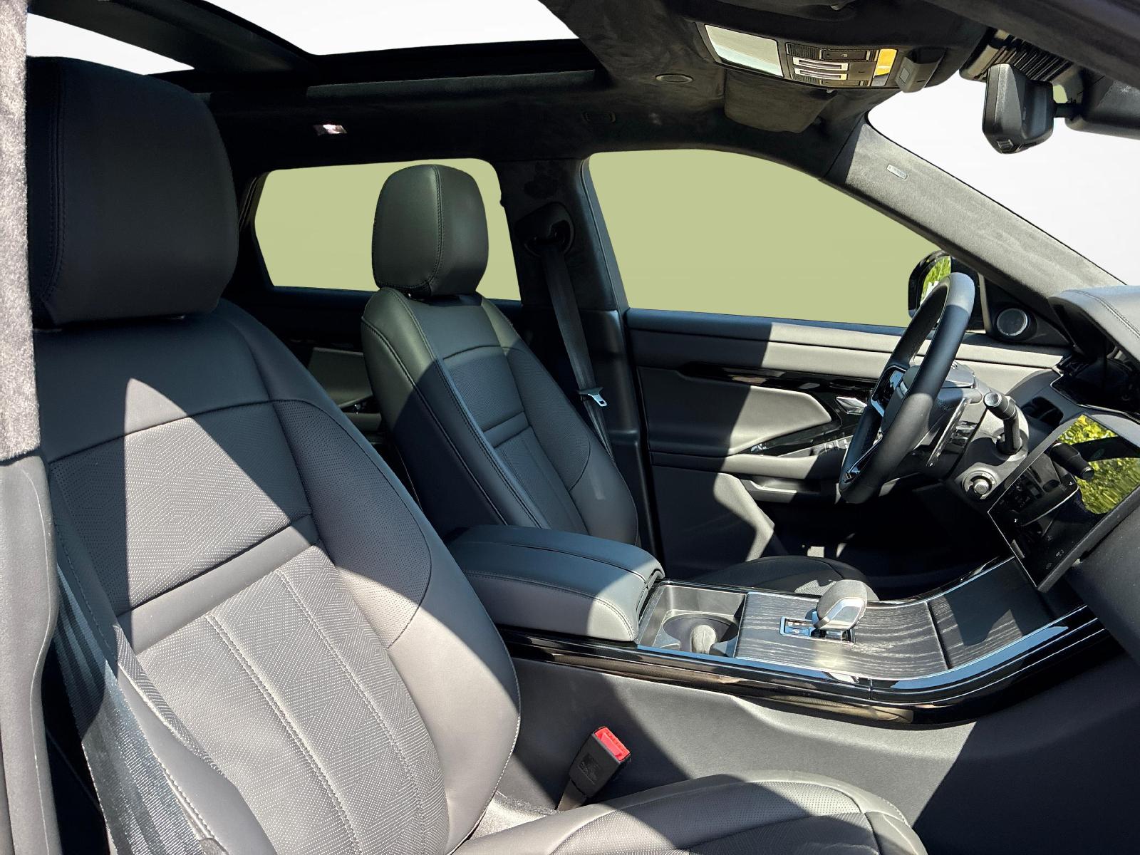 LAND ROVER Range Rover Evoque 1.5 T 270e Autobiography-image-9